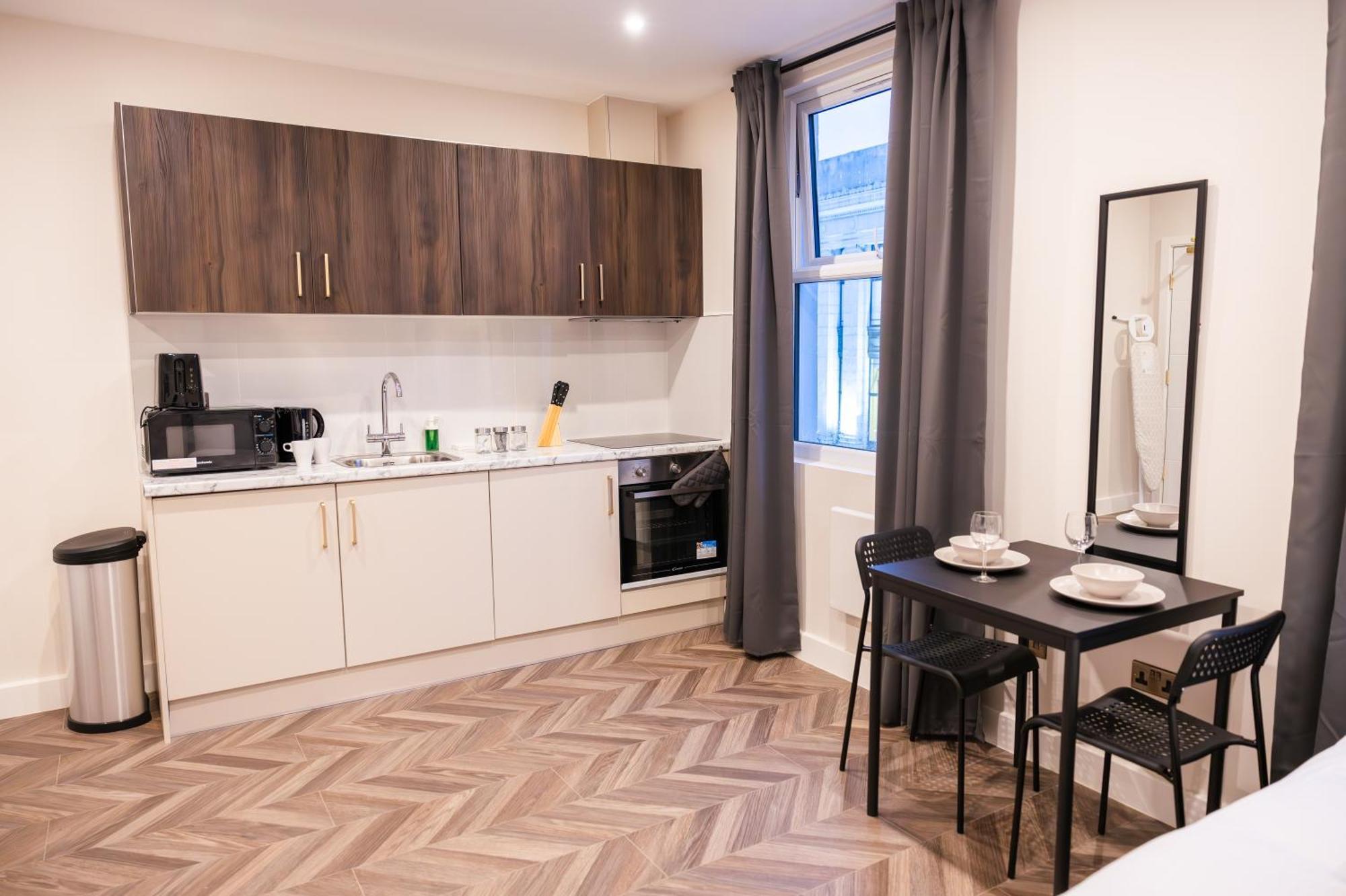 Pillo - Chelsea Aparthotel London
