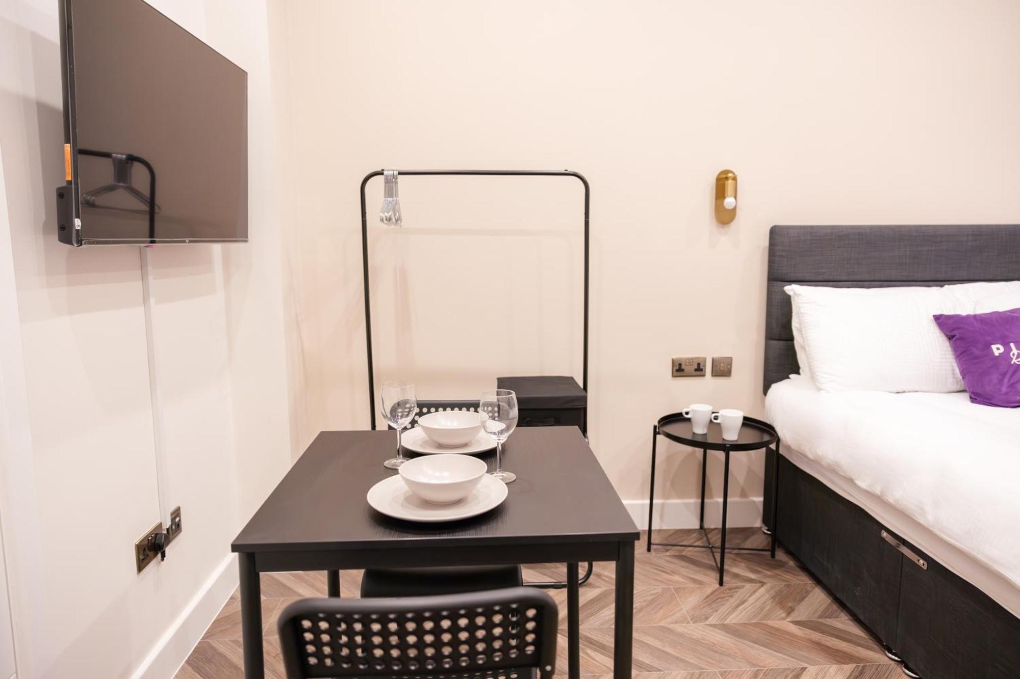 Pillo - Chelsea Aparthotel