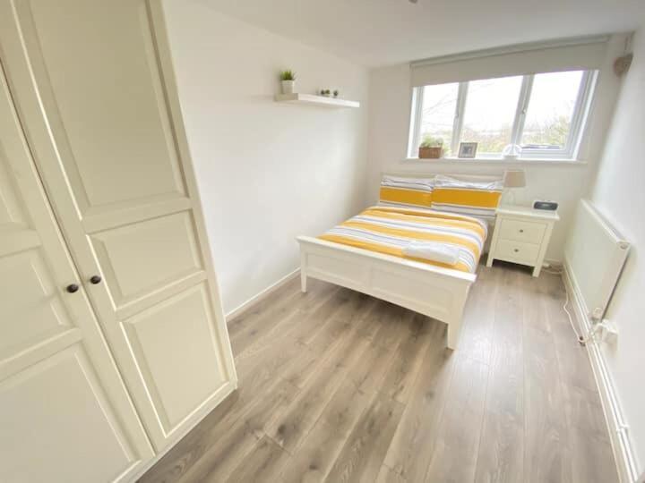 1 Bedroom In Woolwich With Free Parking Apartment *