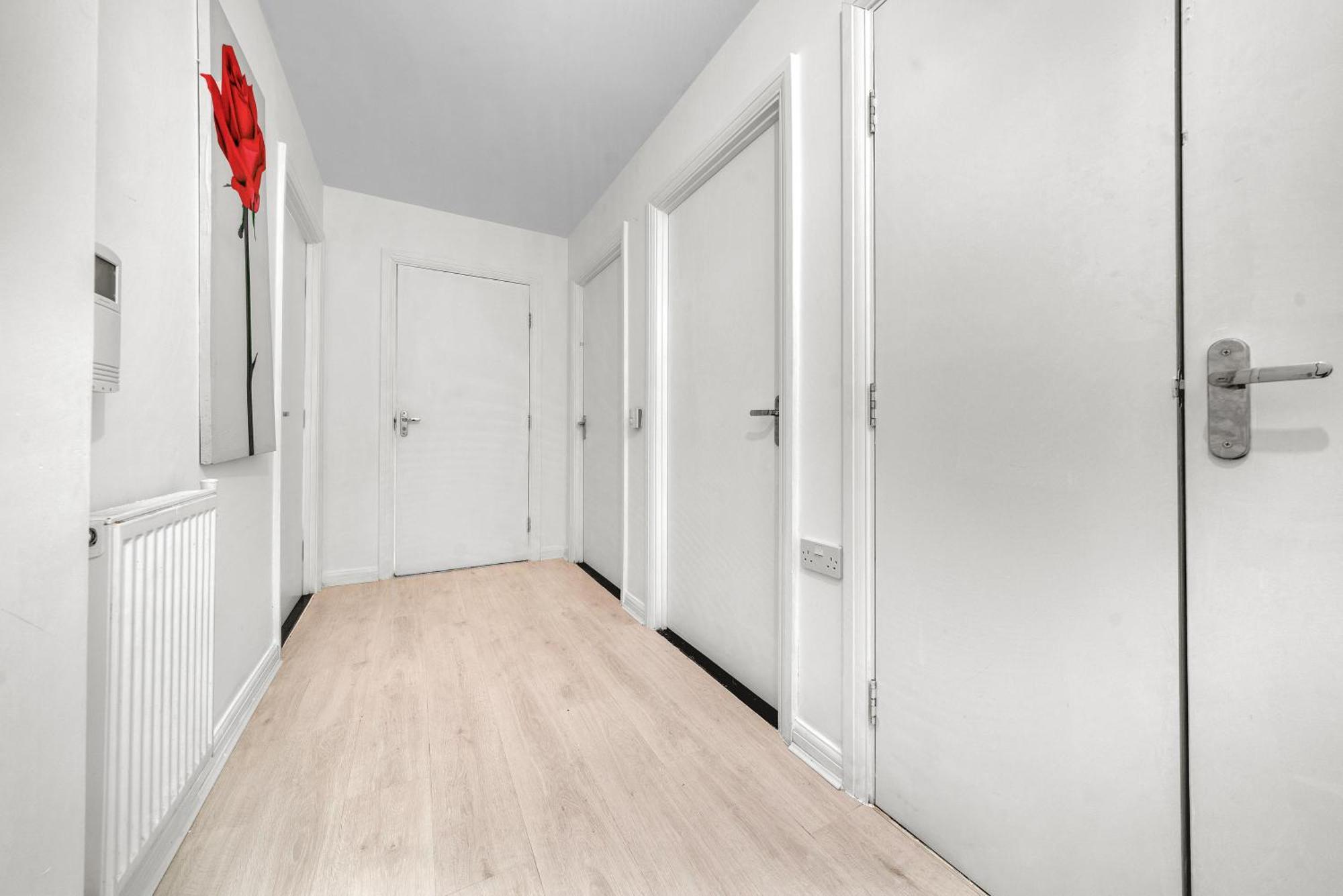 Modern 2-bedroom Near Canary Wharf, O2 Arena & Excel - Excellent Transport Links * London