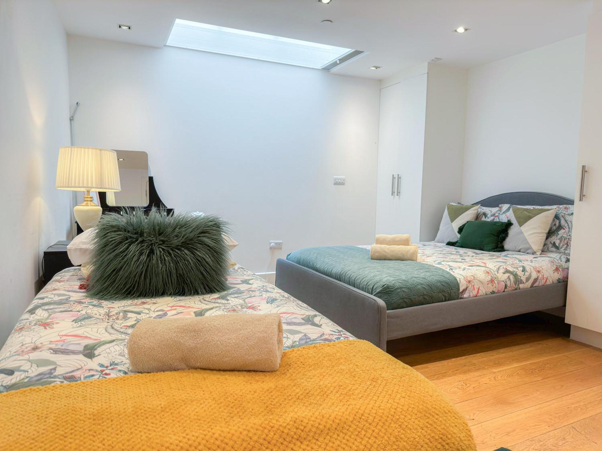 Spacious 3-bedroom Flat In Holloway With Unique Patio With Free Wi-fi London