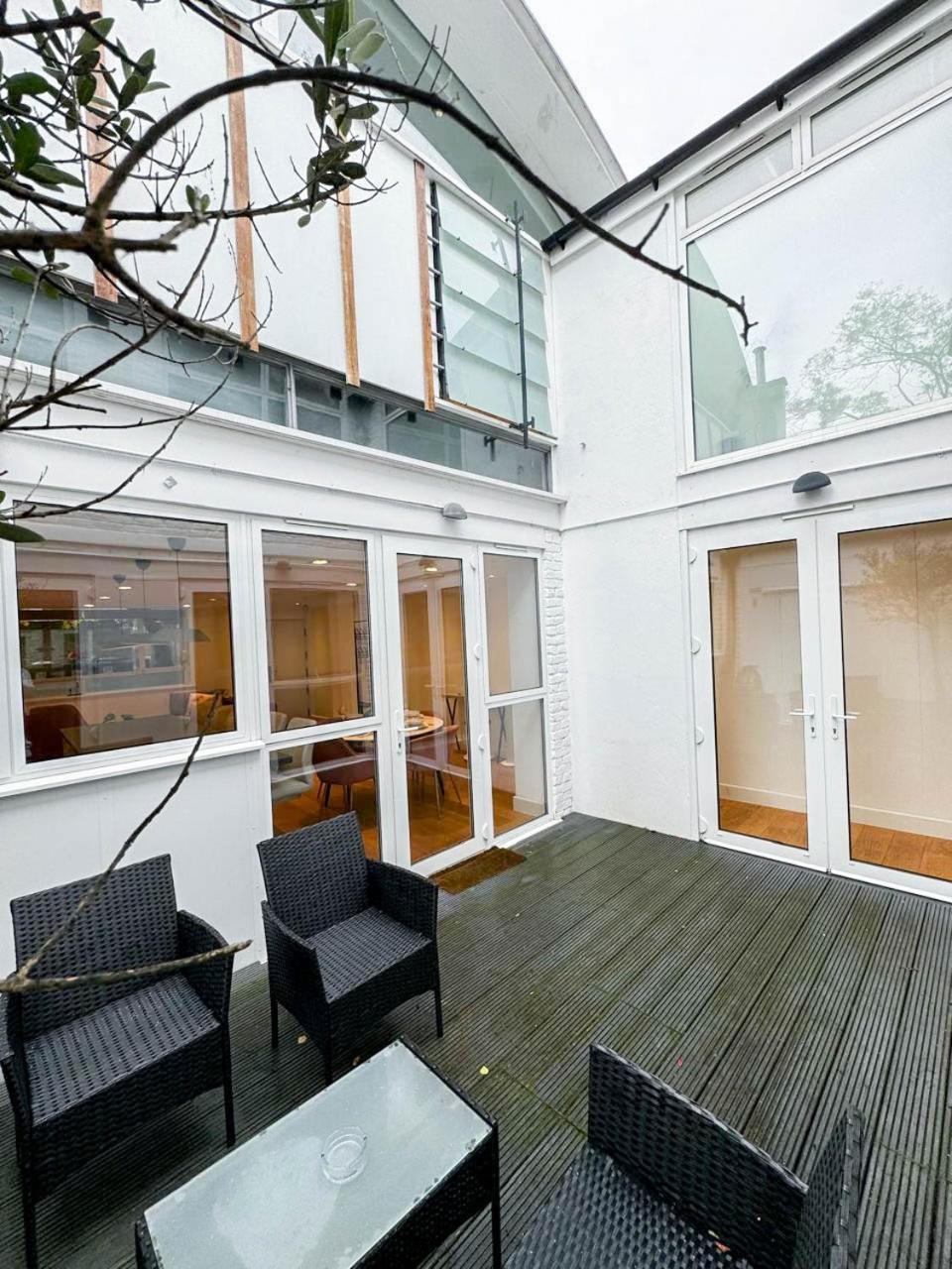 Spacious 3-bedroom Flat In Holloway With Unique Patio With Free Wi-fi London