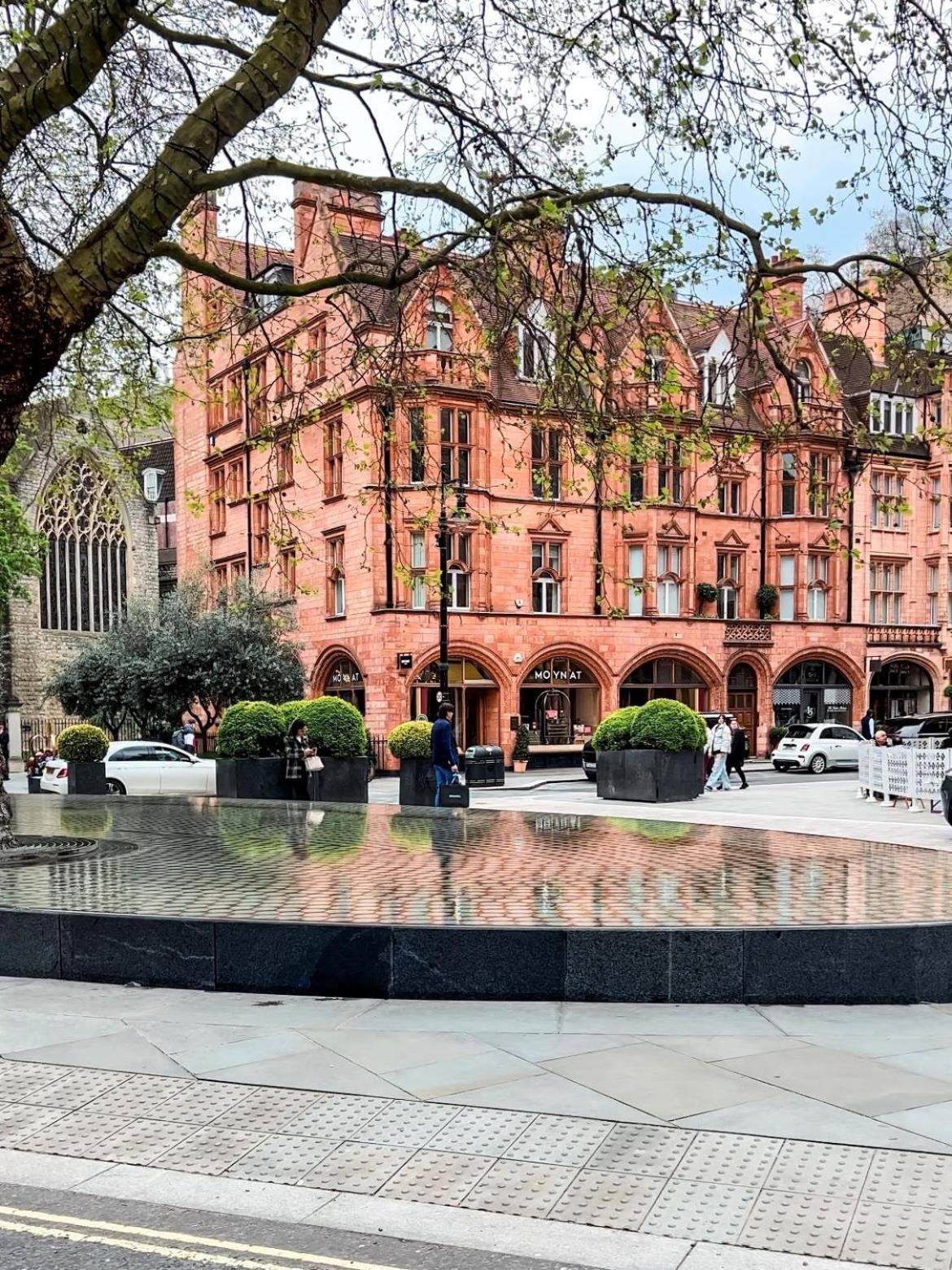 4 Million Pound Large Mayfair Sleeps 6 London