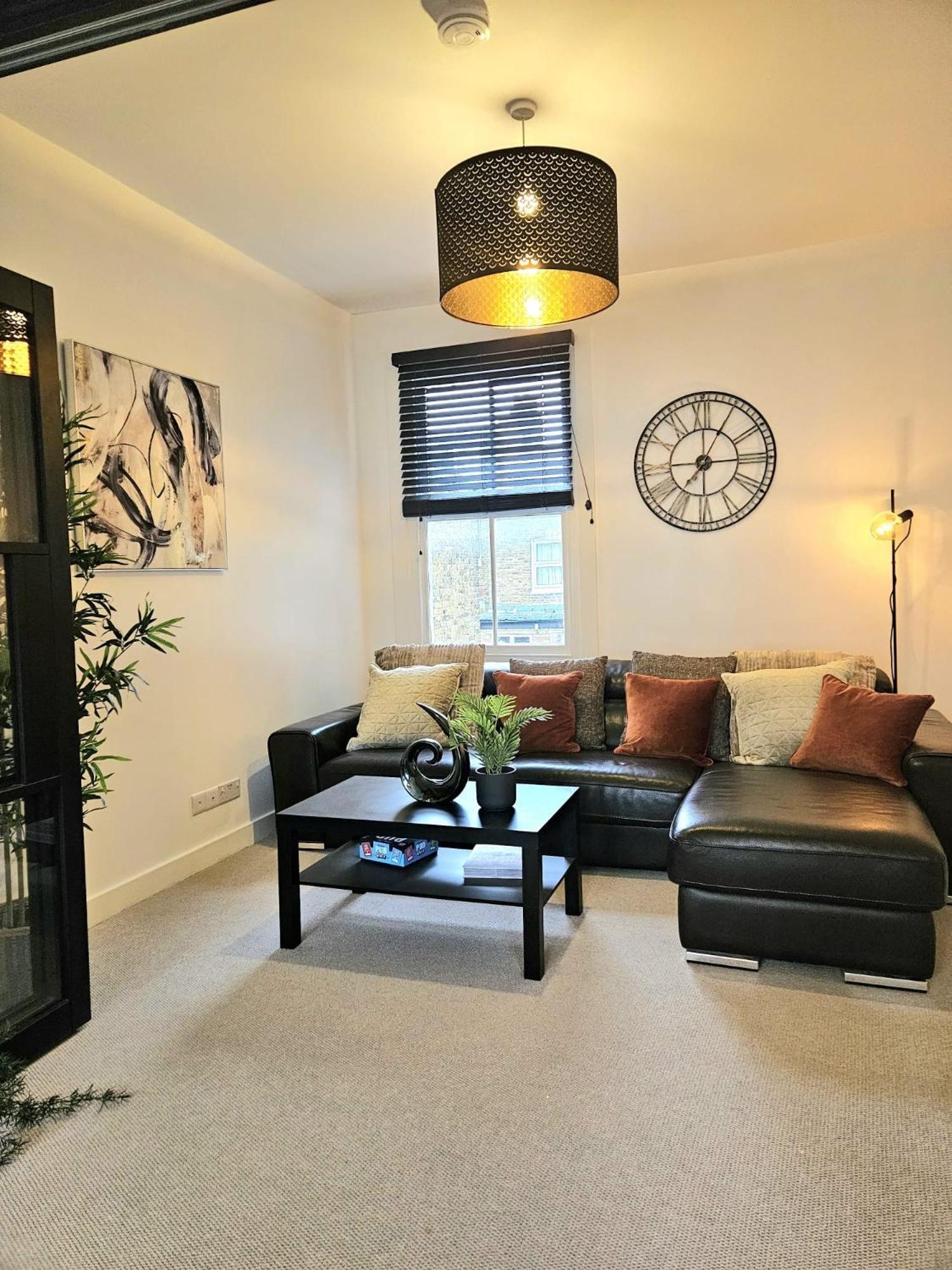 Beautiful Sw12, Flat Apartment *