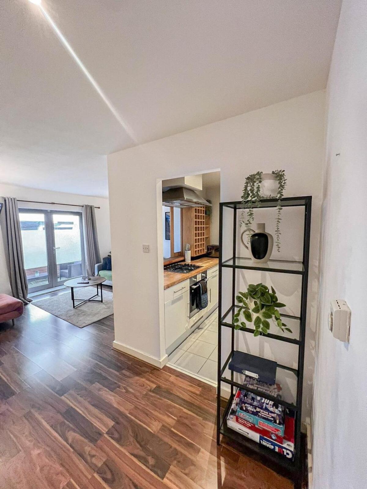 Apartment Stunning 1-bedroom Flat In Canary Wharf Free Parking Near Museum *