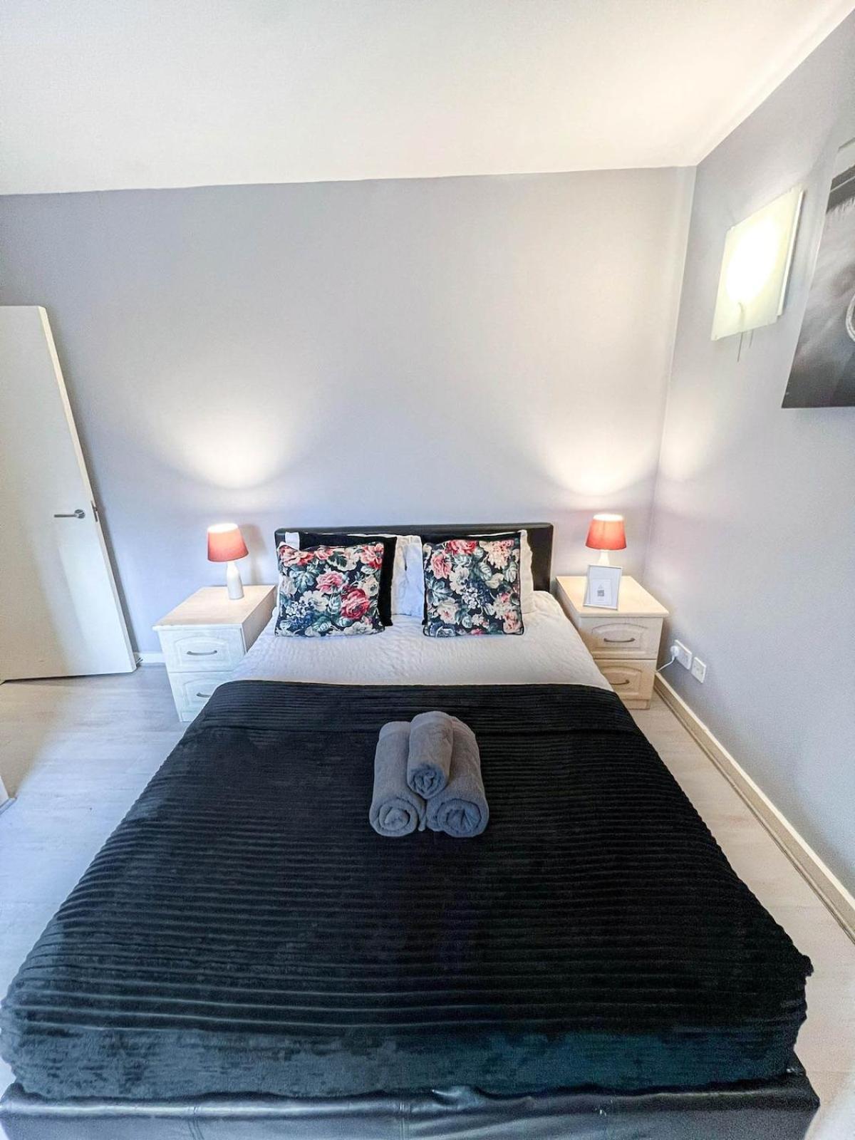 Apartment Stunning 1-bedroom Flat In Canary Wharf Free Parking Near Museum *