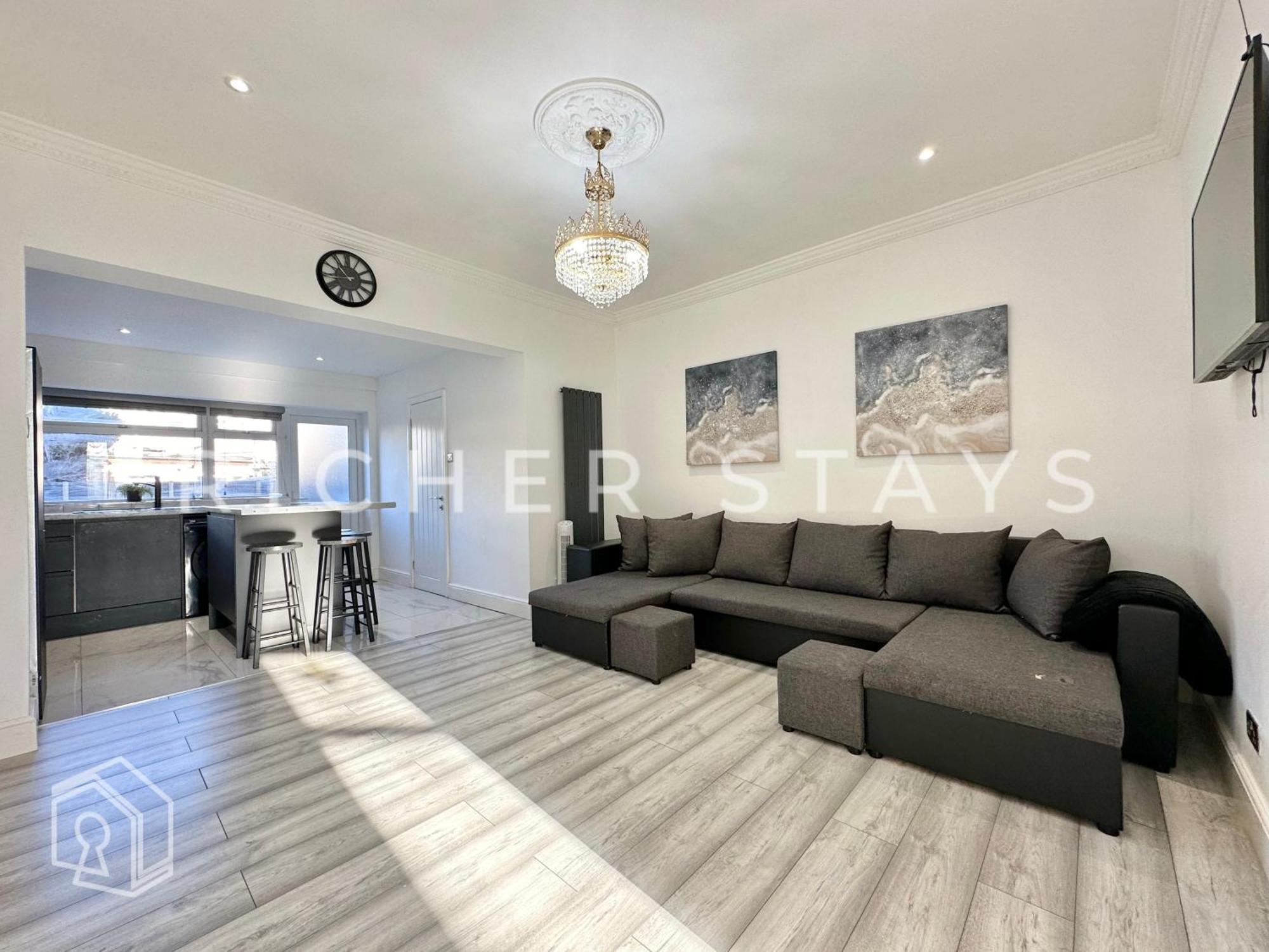 Modern 1-2 Bedroom East Ldn Flat With Private Garden * London