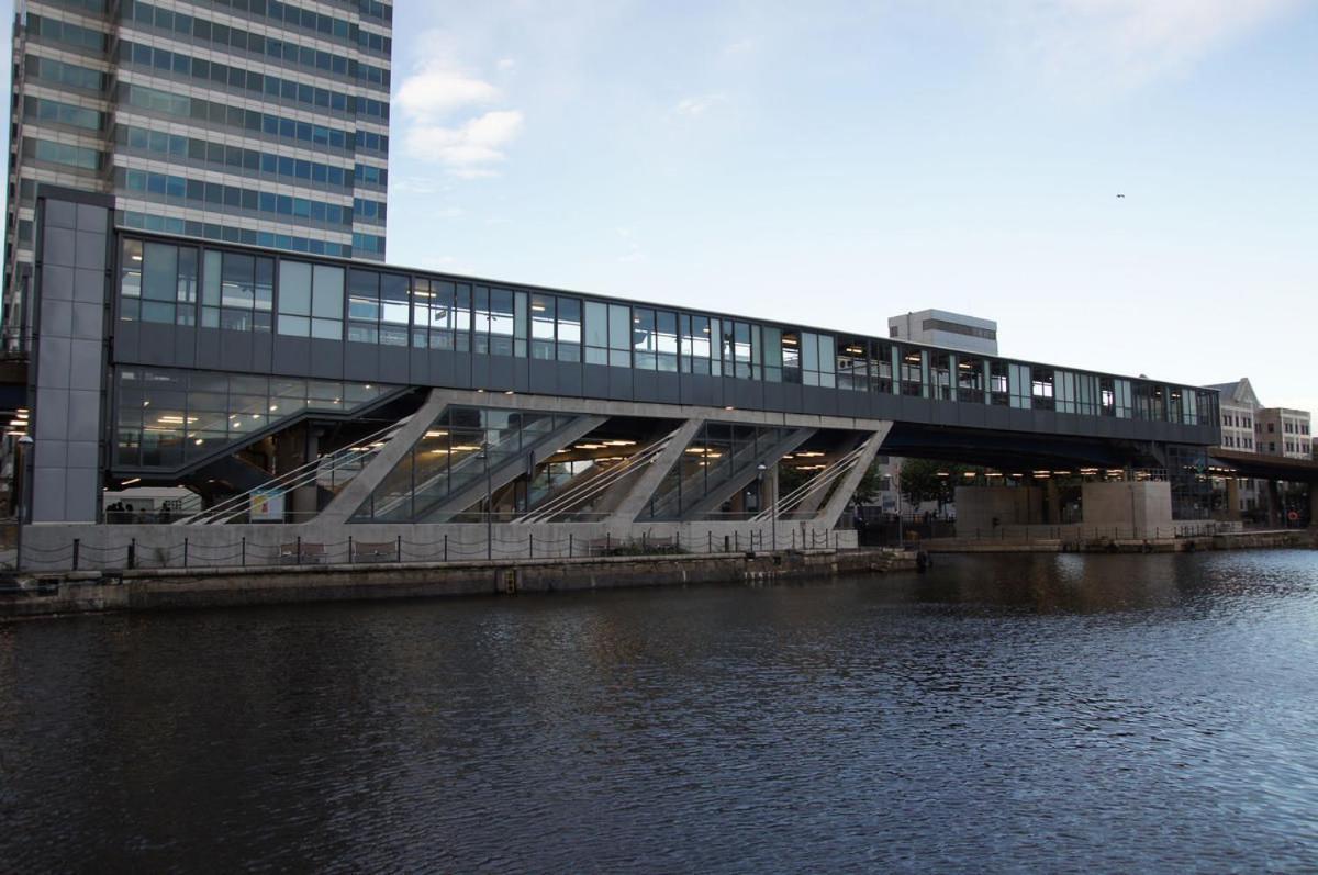 Modern 2bed Canary Wharf Great Transport Links - Perfect For Long Apartment *