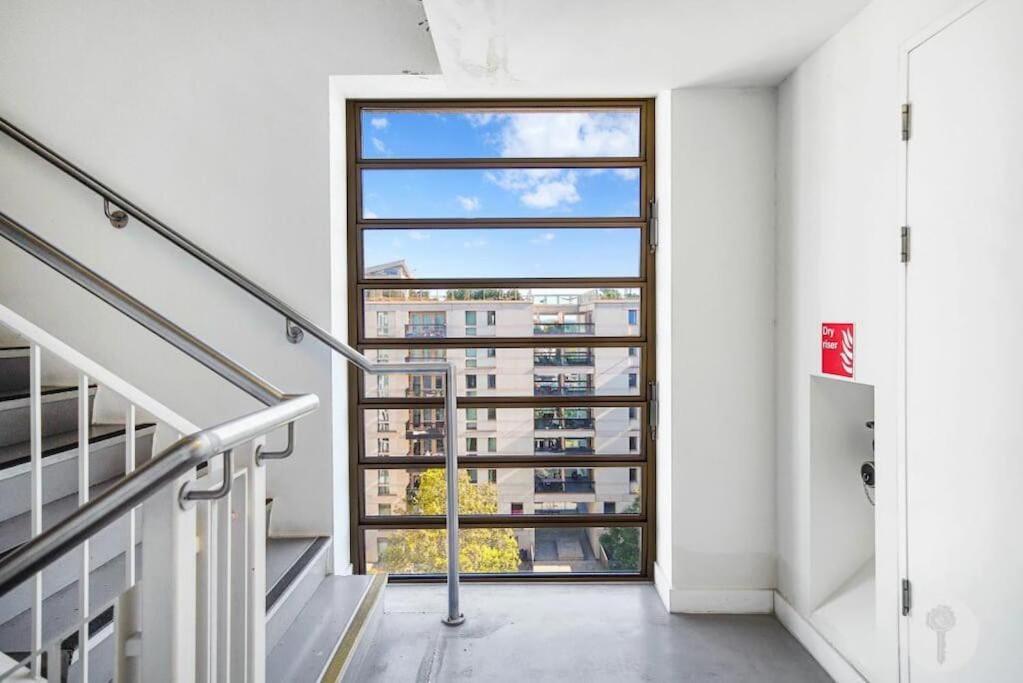 Apartamento Modern 3 Bedroom - Olympic Park - E20 Stratford Londres