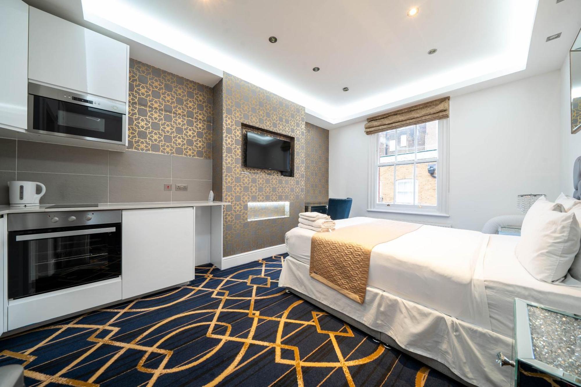 Hyde Park & 3* London