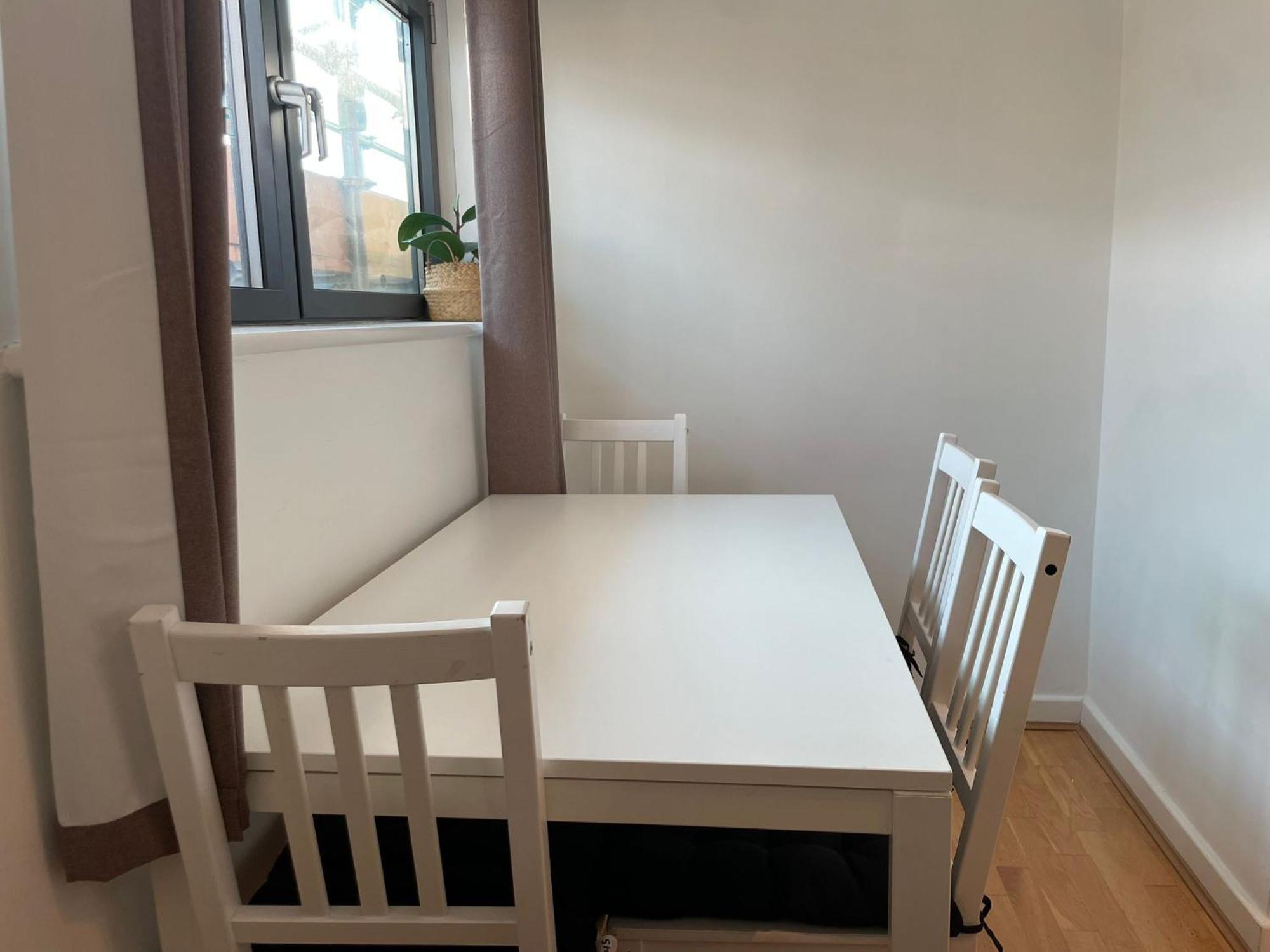 Lovely Next To Apartment London