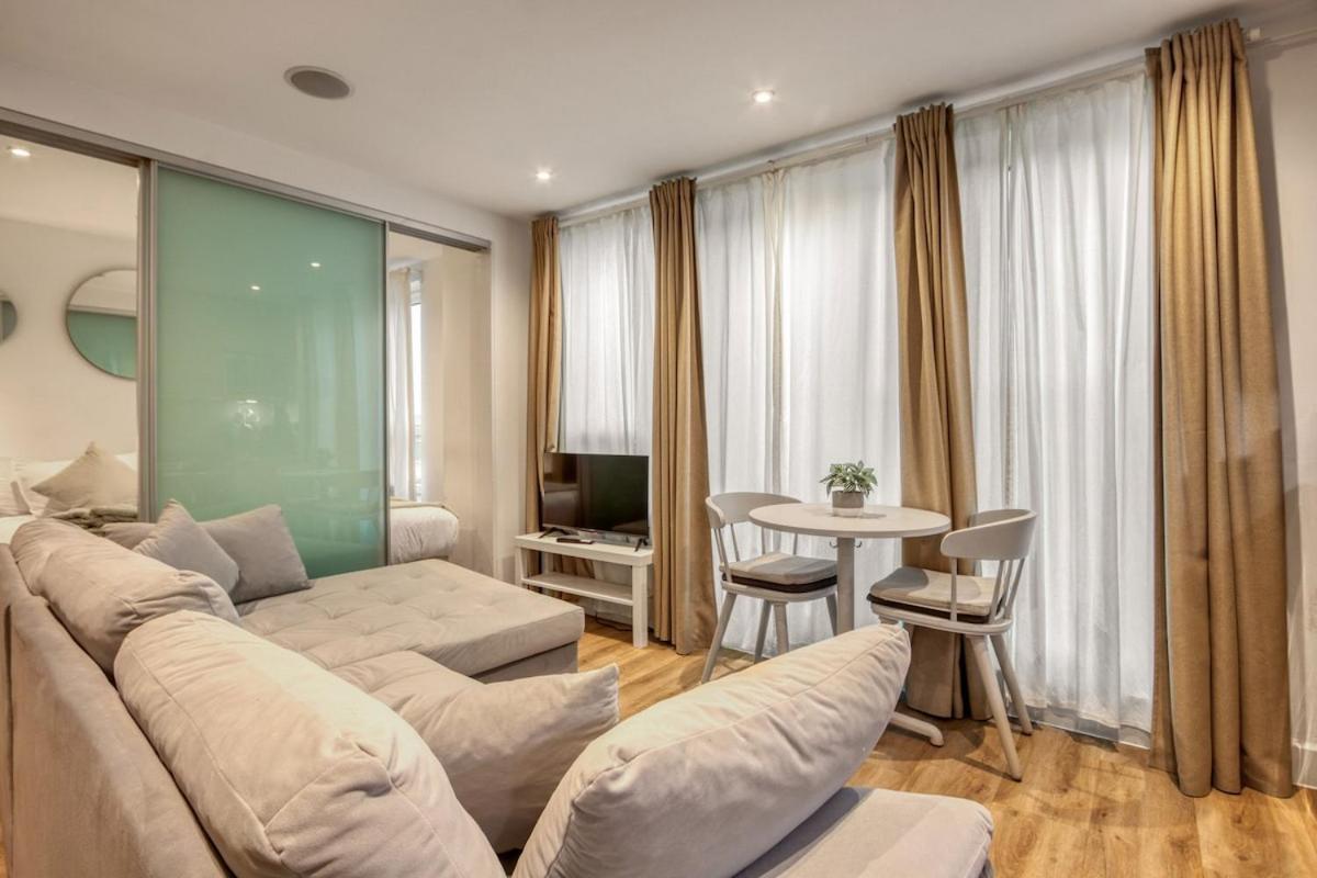 Apartment Charming 1 Bed With Ac Next To Vauxhall Station- Zone 1 *