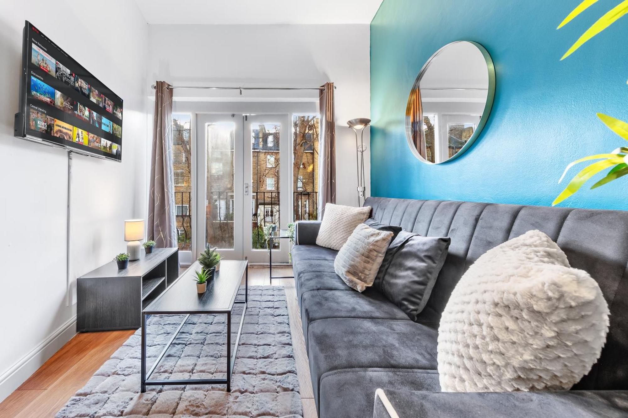 Luxurious 3 Bedroom Flat With Balcony In Kensington For 7 Next To Station Near Harrods * Londres