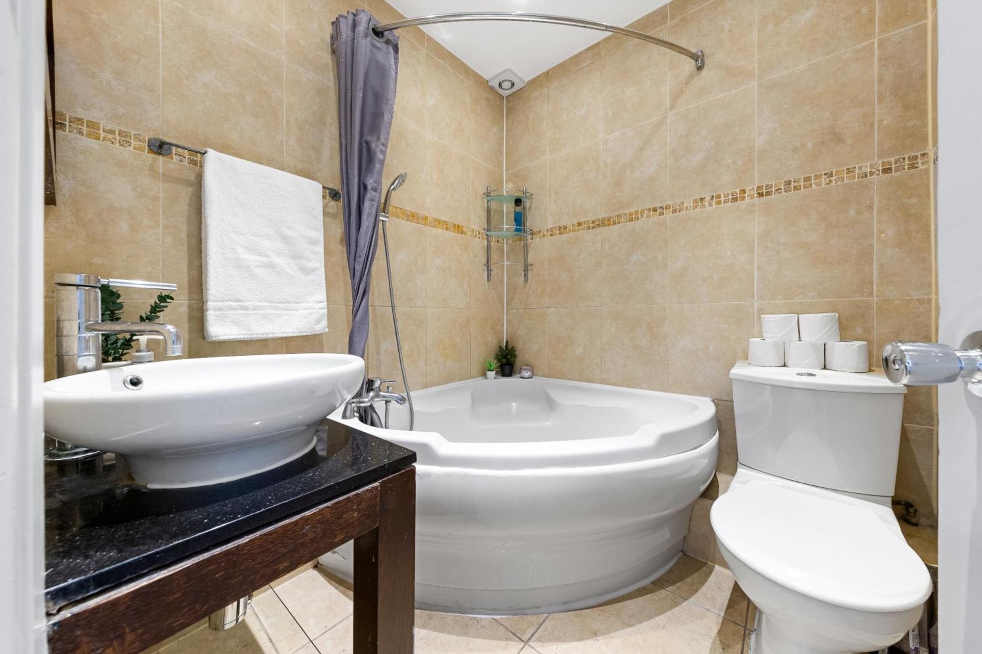 Apartamento Luxurious 3 Bedroom Flat With Balcony In Kensington For 7 Next To Station Near Harrods Londres