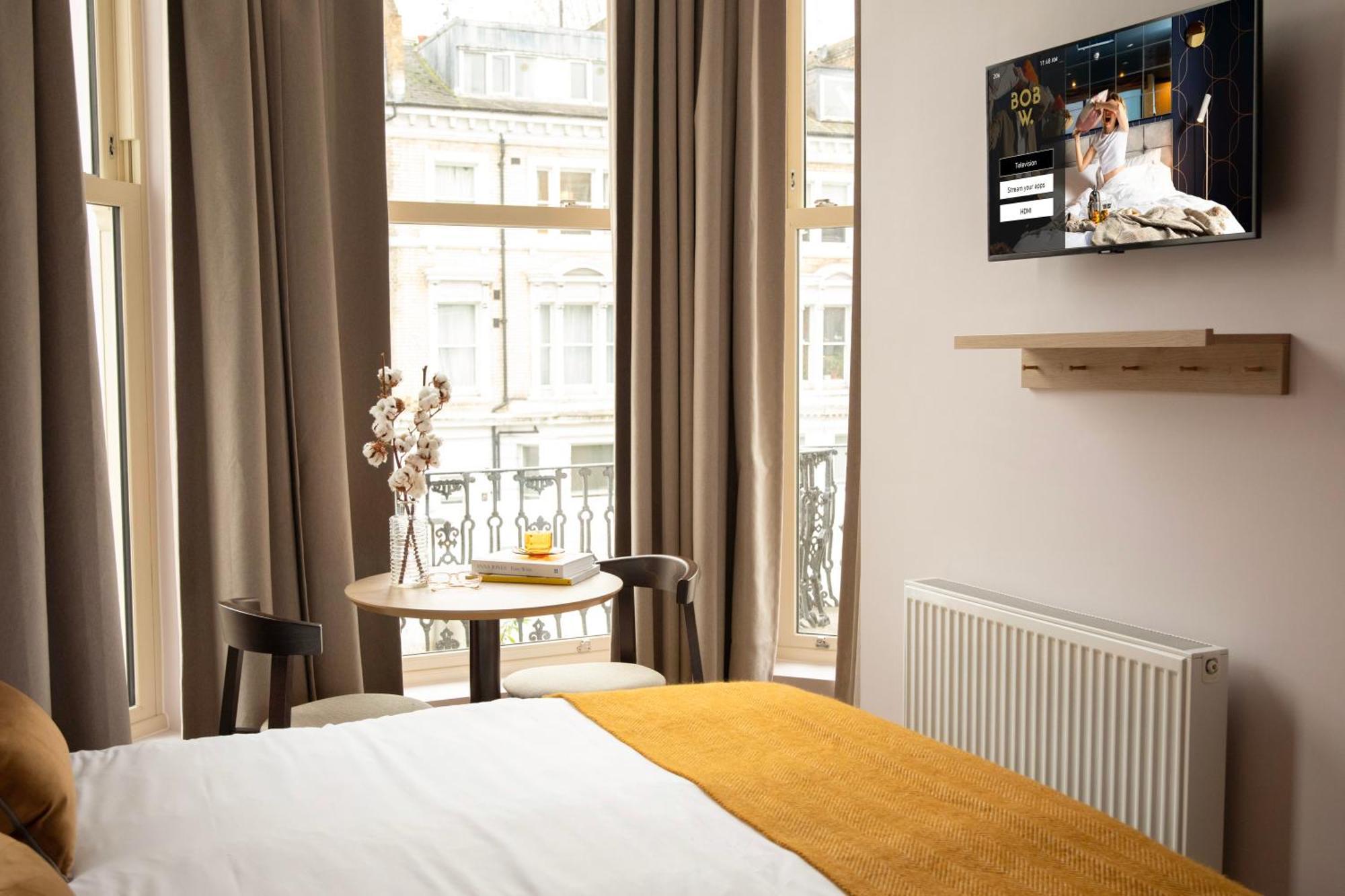 Bob W Holland Park 3* London