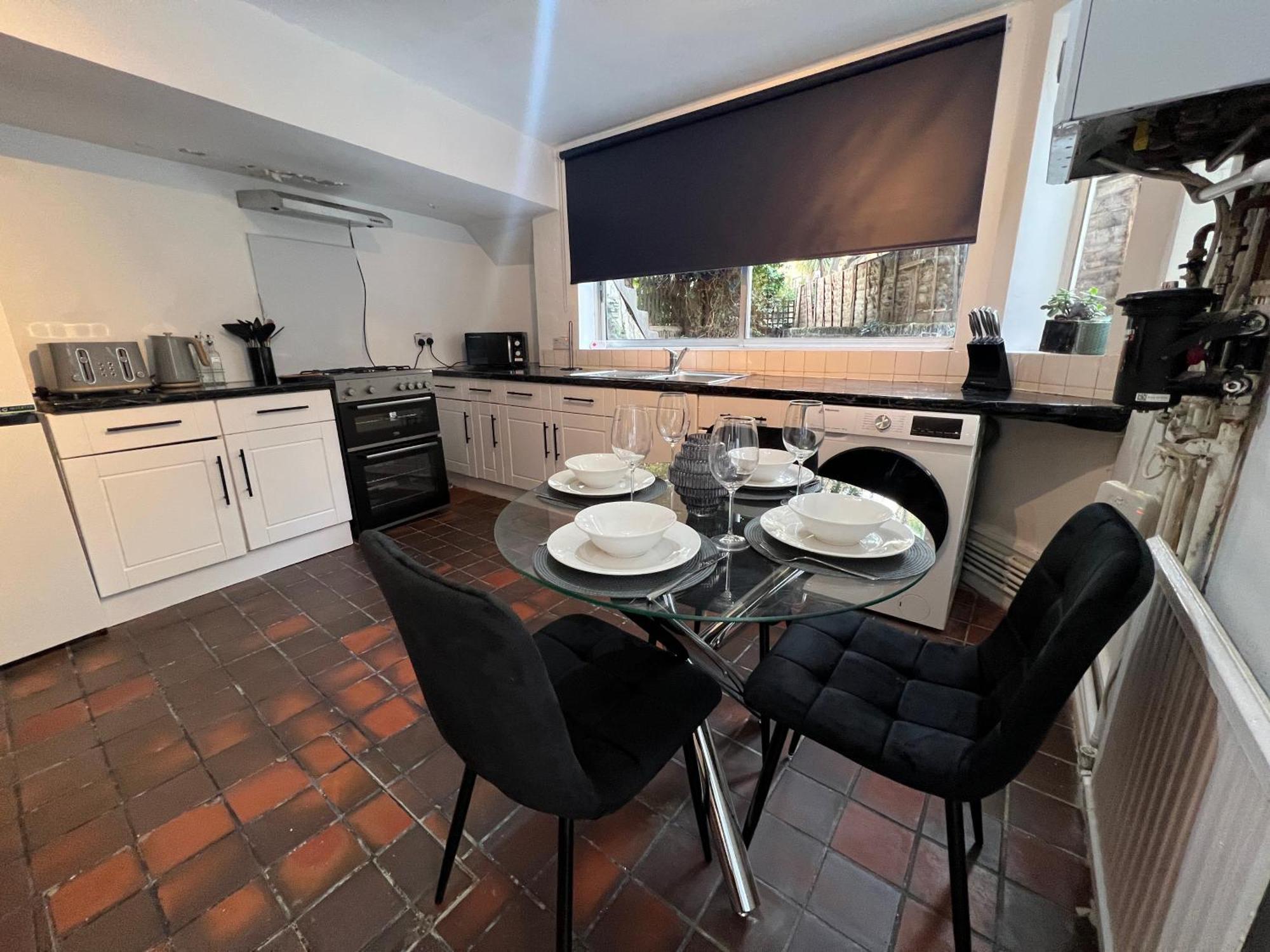 Fulham Tranquil 2bd King Bed With Parking & Gdn Apartment London