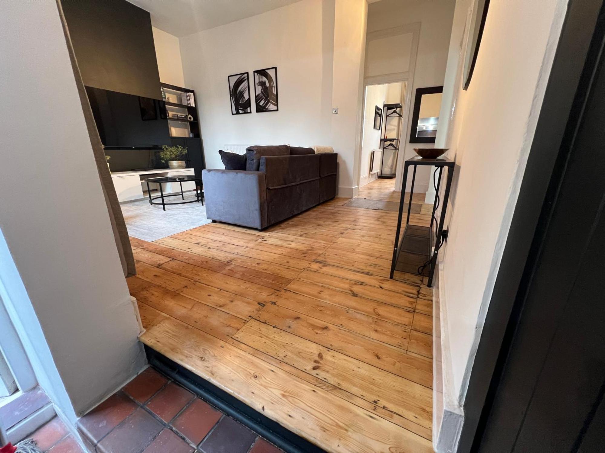 Apartment Fulham Tranquil 2bd King Bed With Parking & Gdn