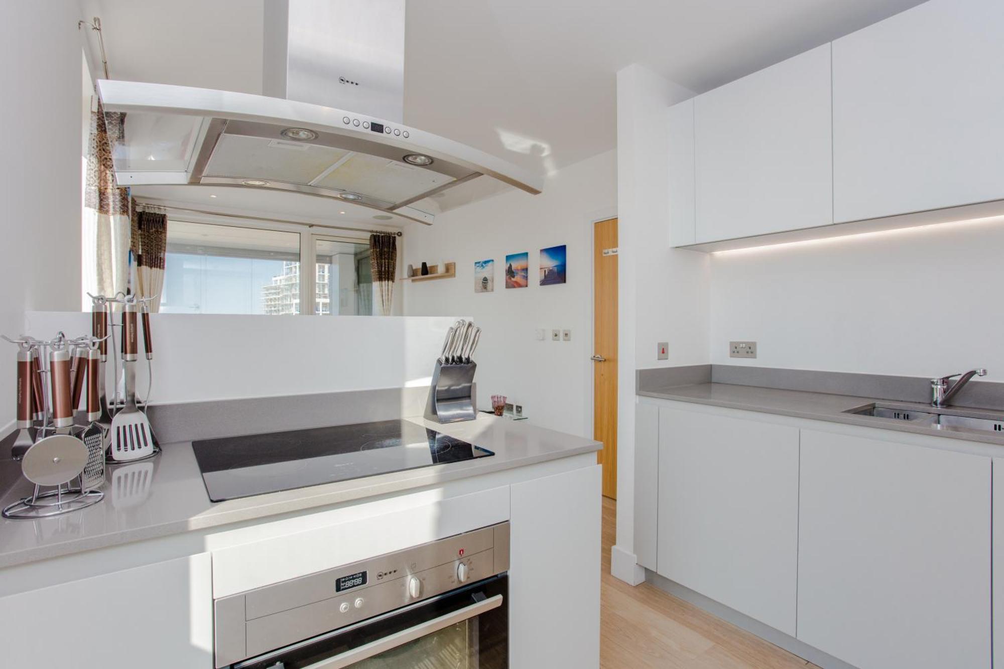 Apartment Brand New 2 Bedroom 2 Bath Flat At Brixton Station And O2 For Max 7 Guests London