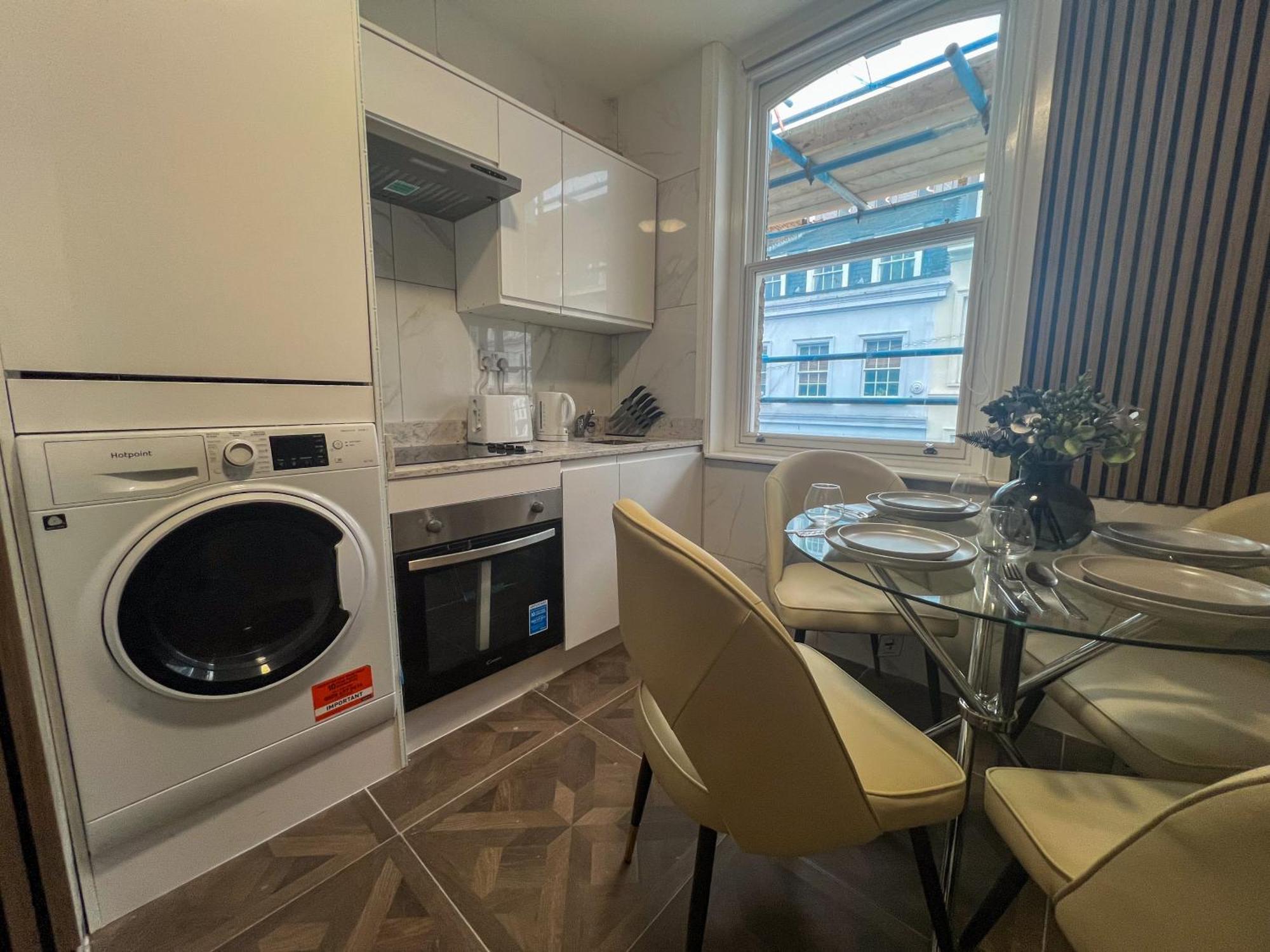 Apartment Studio In The Heart Of Sohos Nightlife No Lift Gs4 *