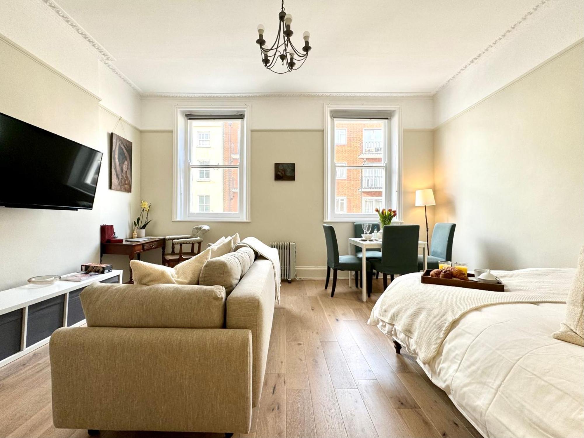Apartamento Chic Marylebone Studio, Walk To Oxford Street Or Regent's Park, By The Design Traveller *