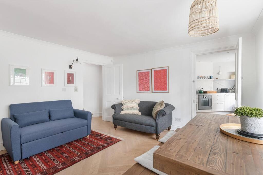 Family House Up To 8ppl With Rooftop Terrace Apartment London