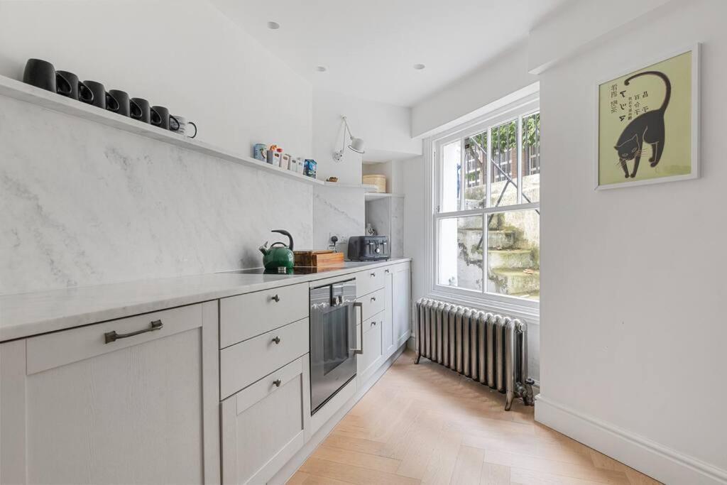 Family House Up To 8ppl With Rooftop Terrace London