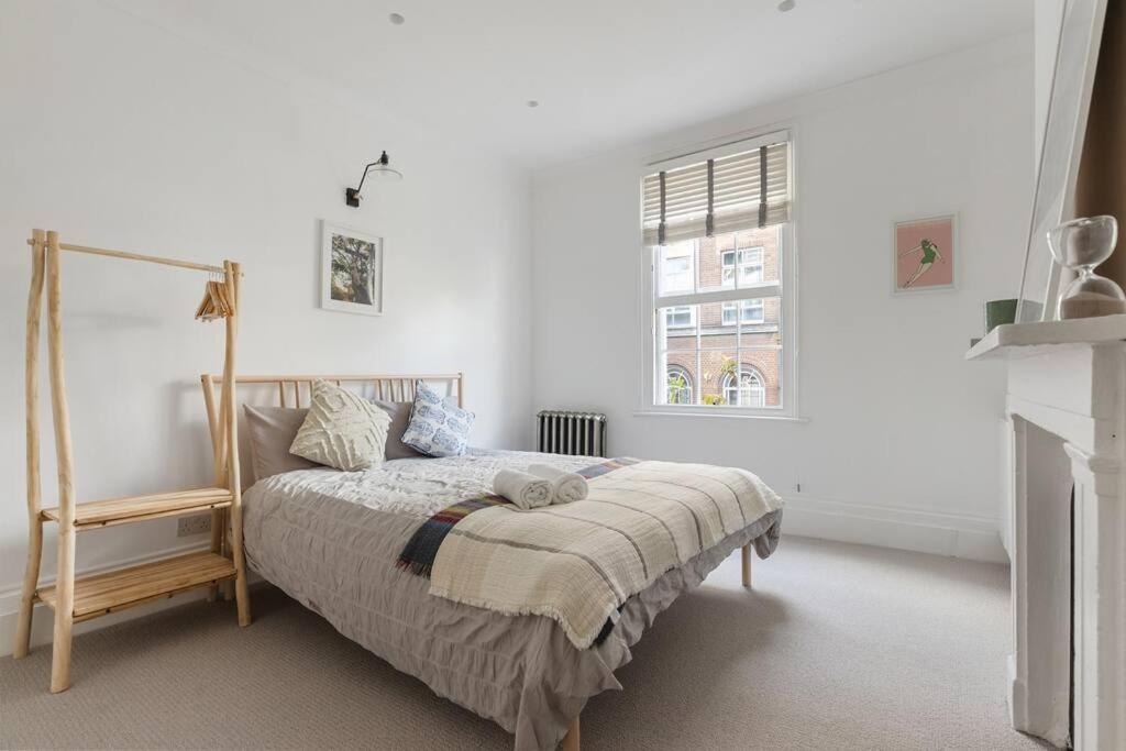 Family House Up To 8ppl With Rooftop Terrace * London