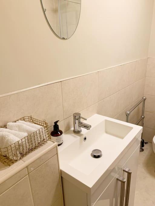 Apartamento Spacious 2 Bed Flat Grade 2 Art Deco Building *