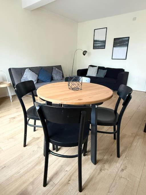 Spacious 2 Bed Flat Grade 2 Art Deco Building Apartamento Londres