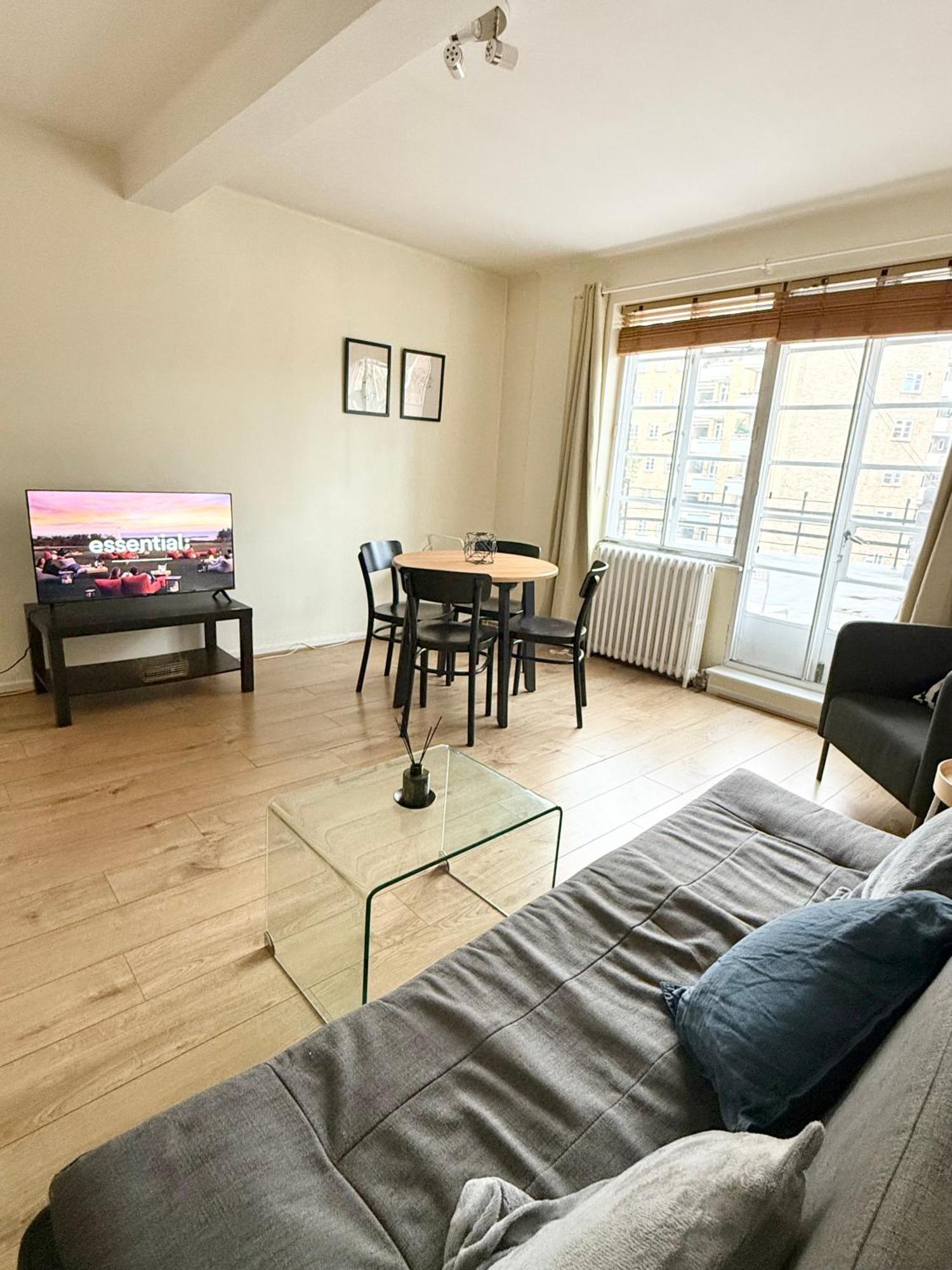 Spacious 2 Bed Flat Grade 2 Art Deco Building Apartamento Londres