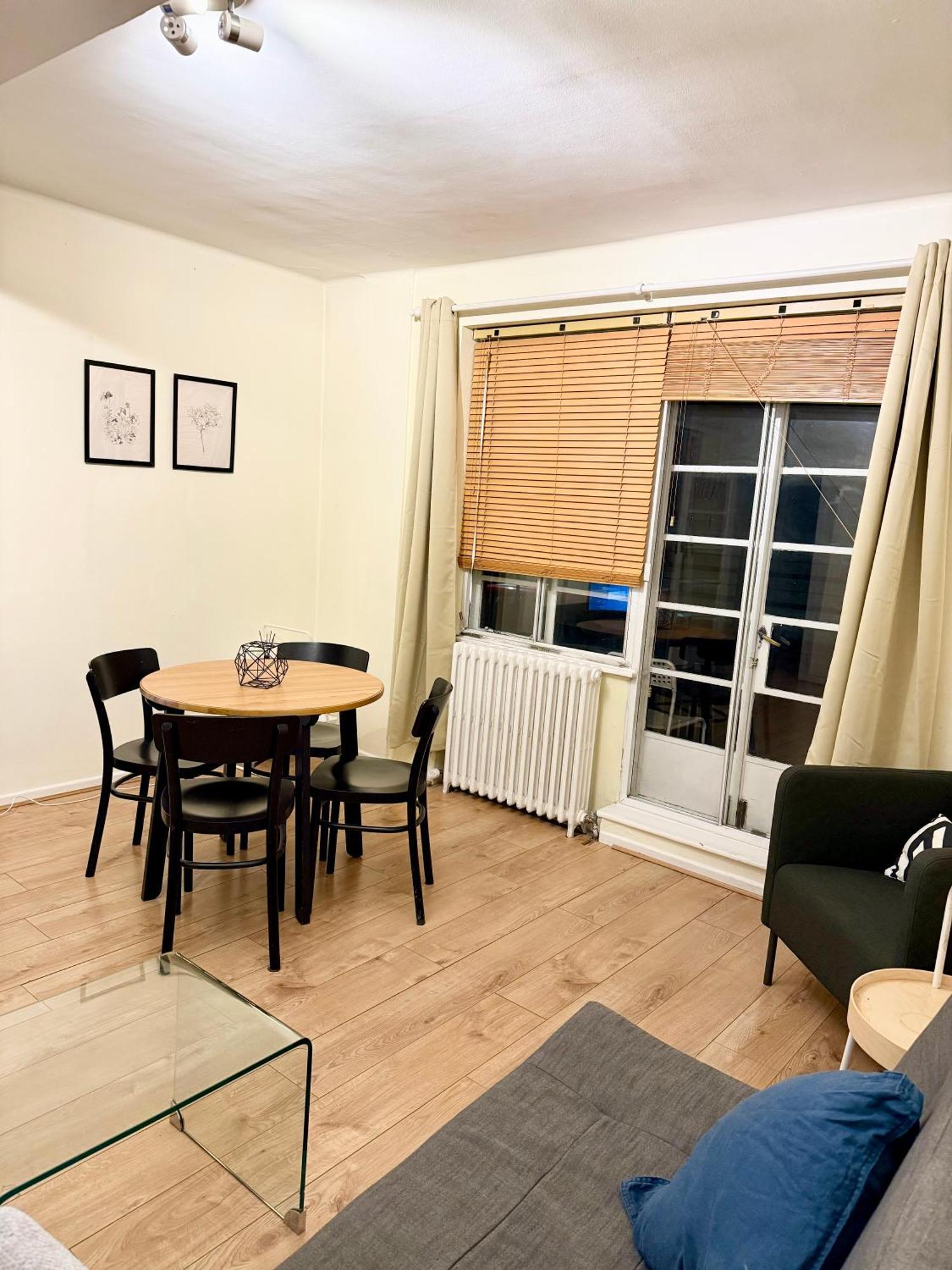 Apartamento Spacious 2 Bed Flat Grade 2 Art Deco Building Londres