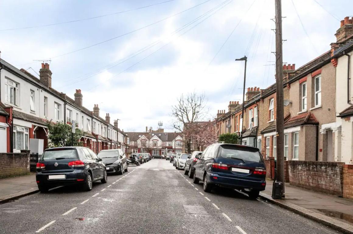 Hatton Homes - Thackeray Avenue Aparthotel London