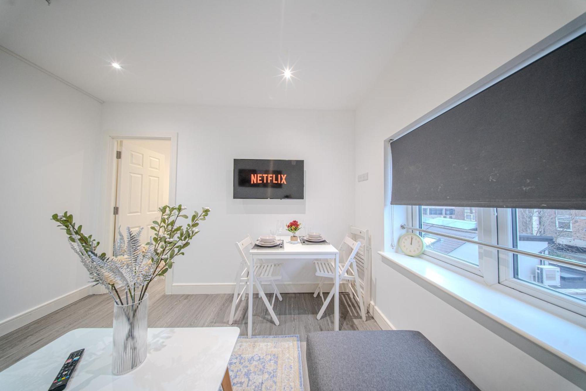 Luxury 4* Ilford
