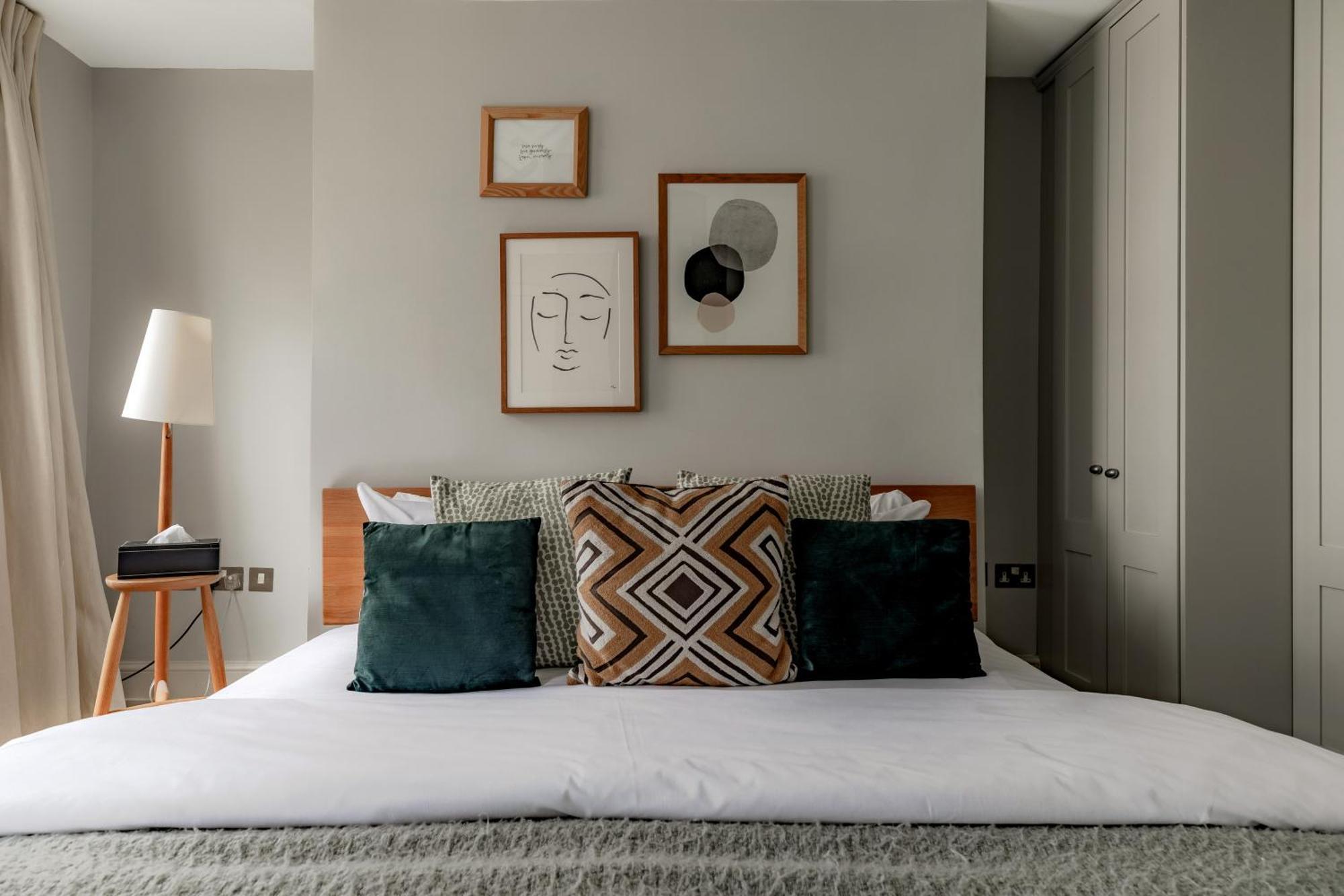1st Class Covent Garden Residences For 1st Class Guests