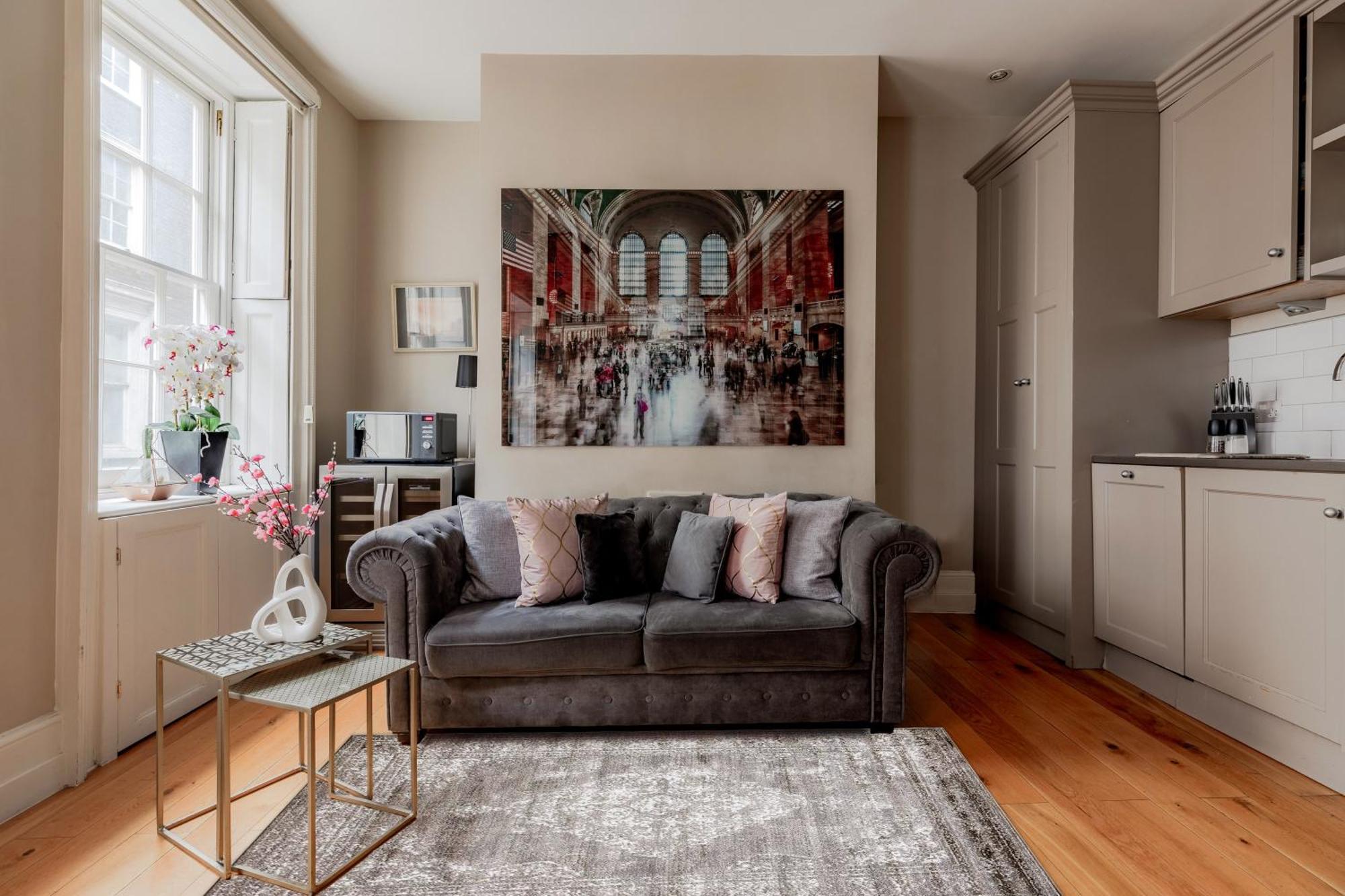 1st Class Covent Garden Residences For 1st Class Guests Apartment