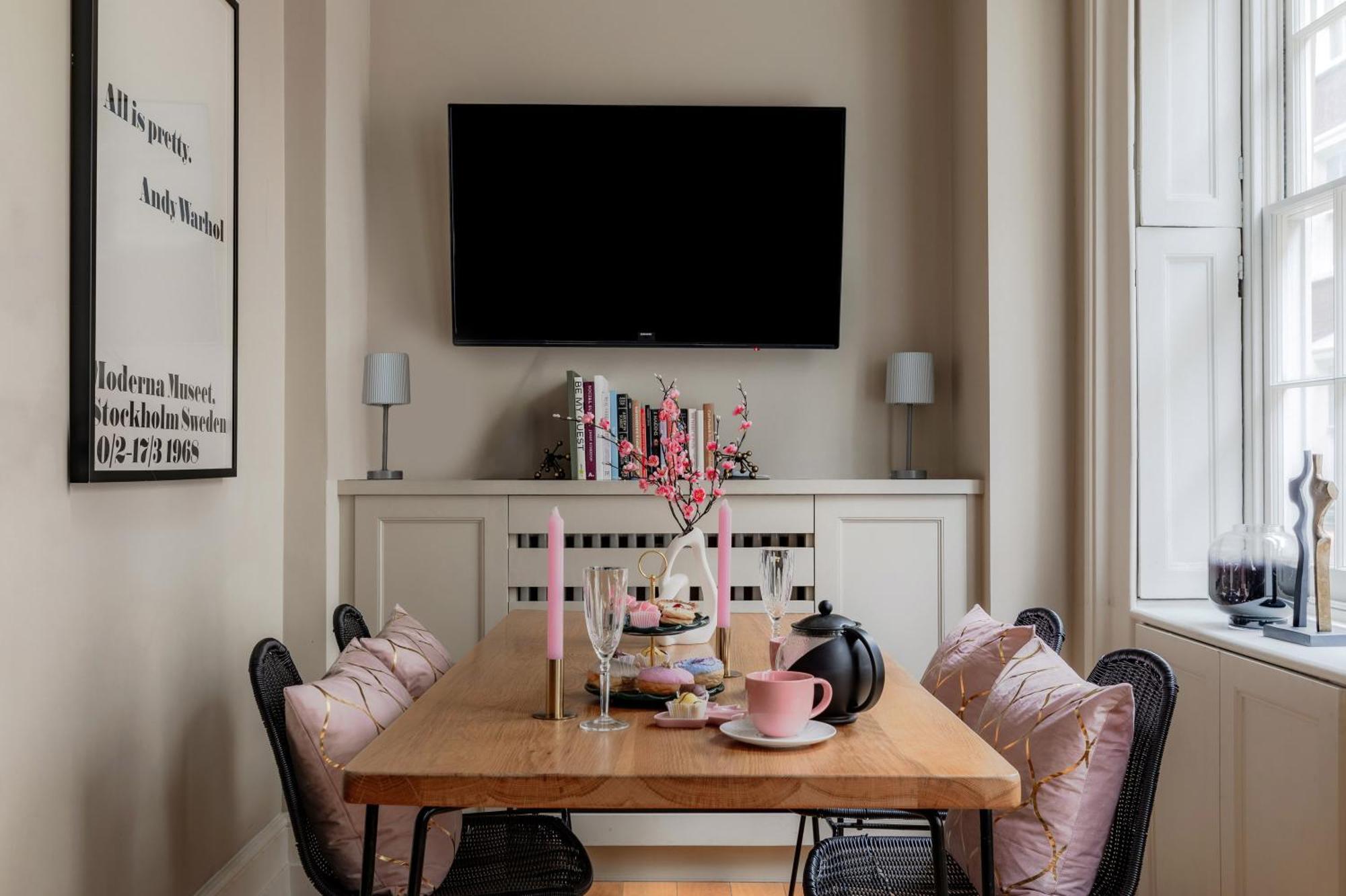 Apartment 1st Class Covent Garden Residences For 1st Class Guests
