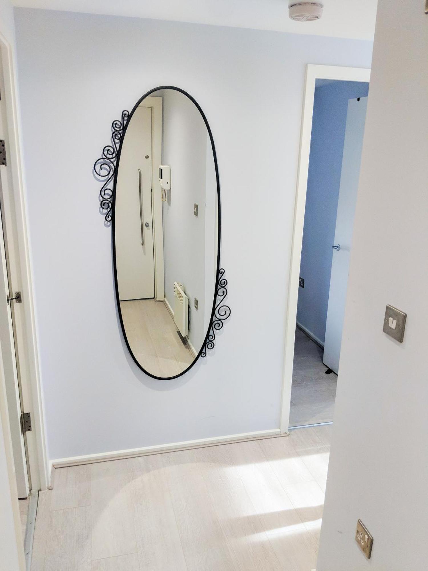 Lt Grove - Stratford * London