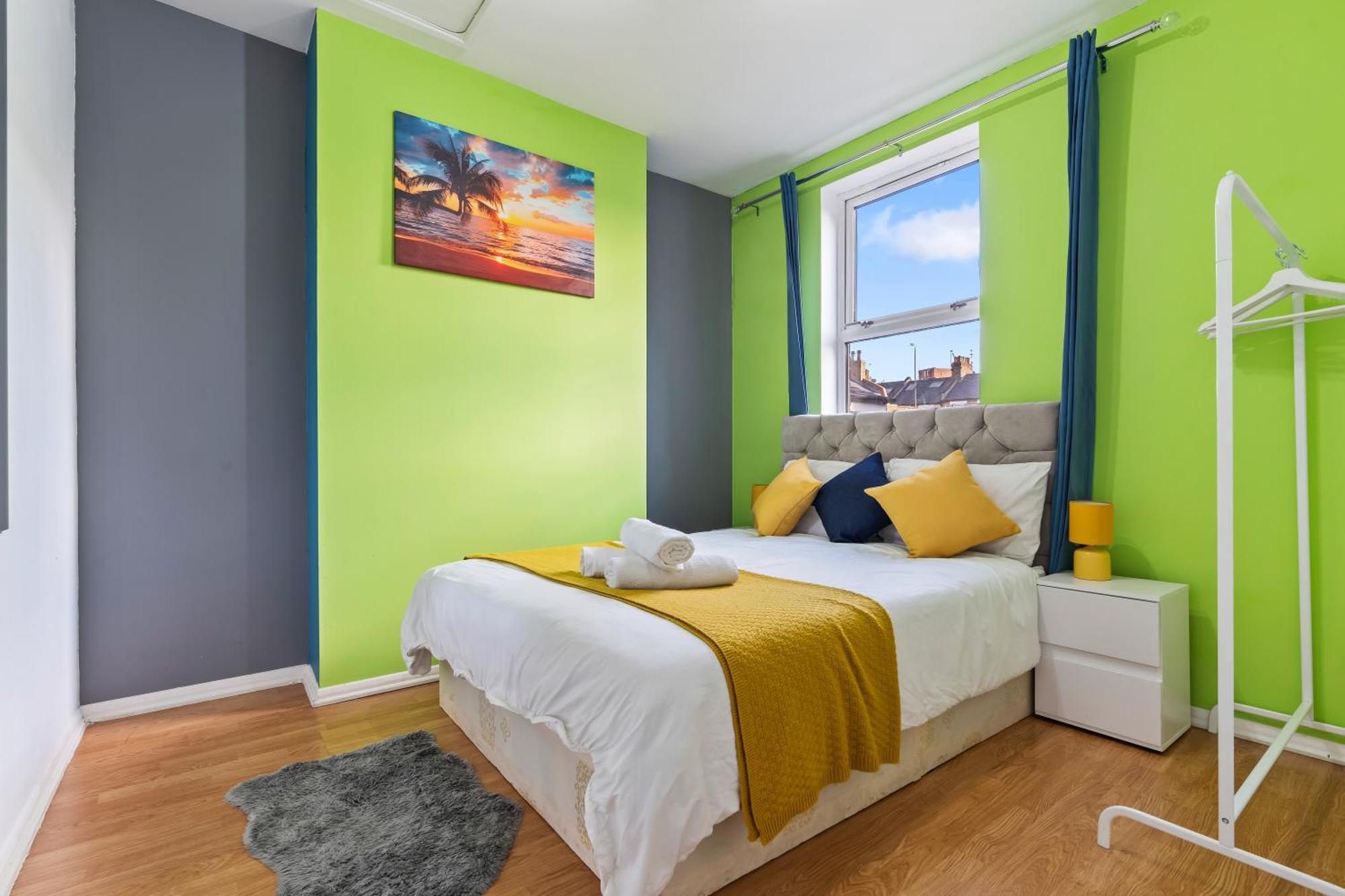 Comfy 4bed House Close To Subway Holiday home