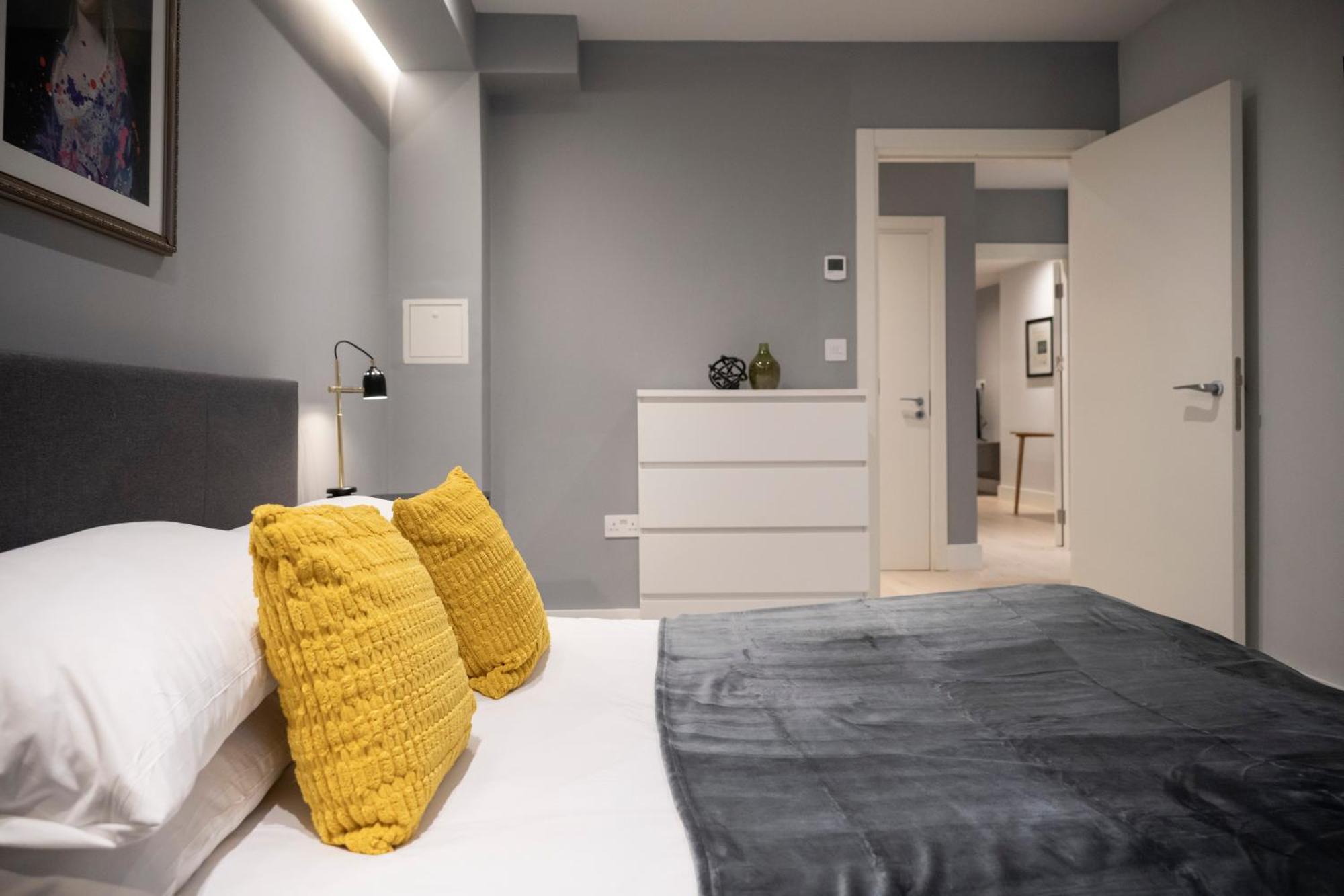 Palmer - Elephant & Castle Apartment London