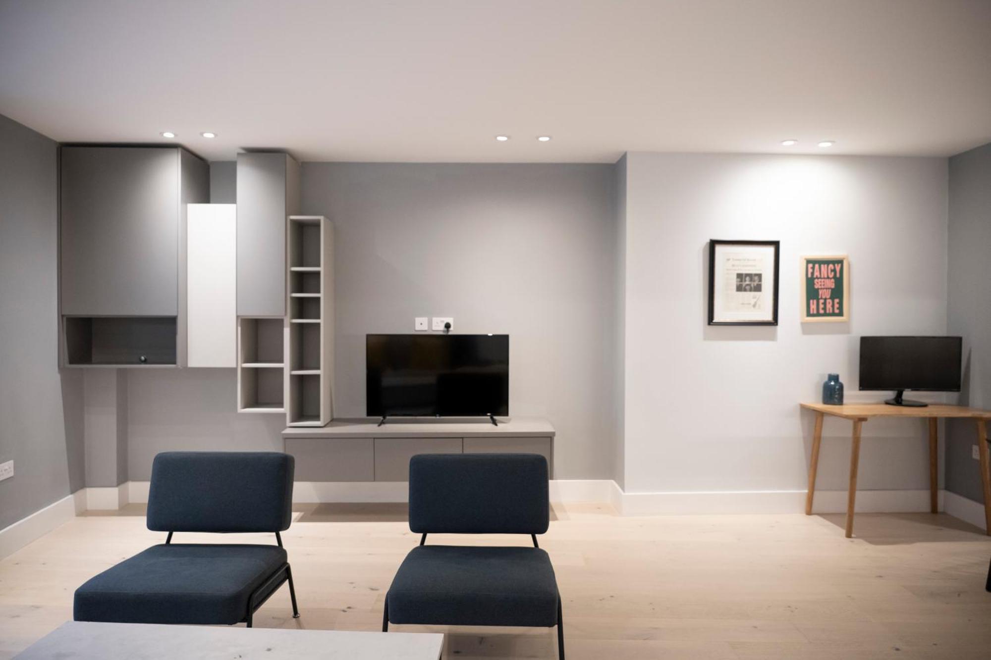 Palmer - Elephant & Castle Apartment *