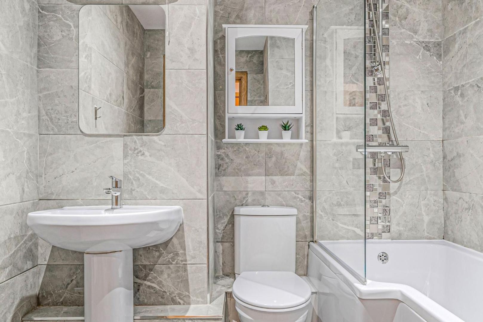 Bnbnook - 2br With Patio - Covent Garden & Strand Apartment