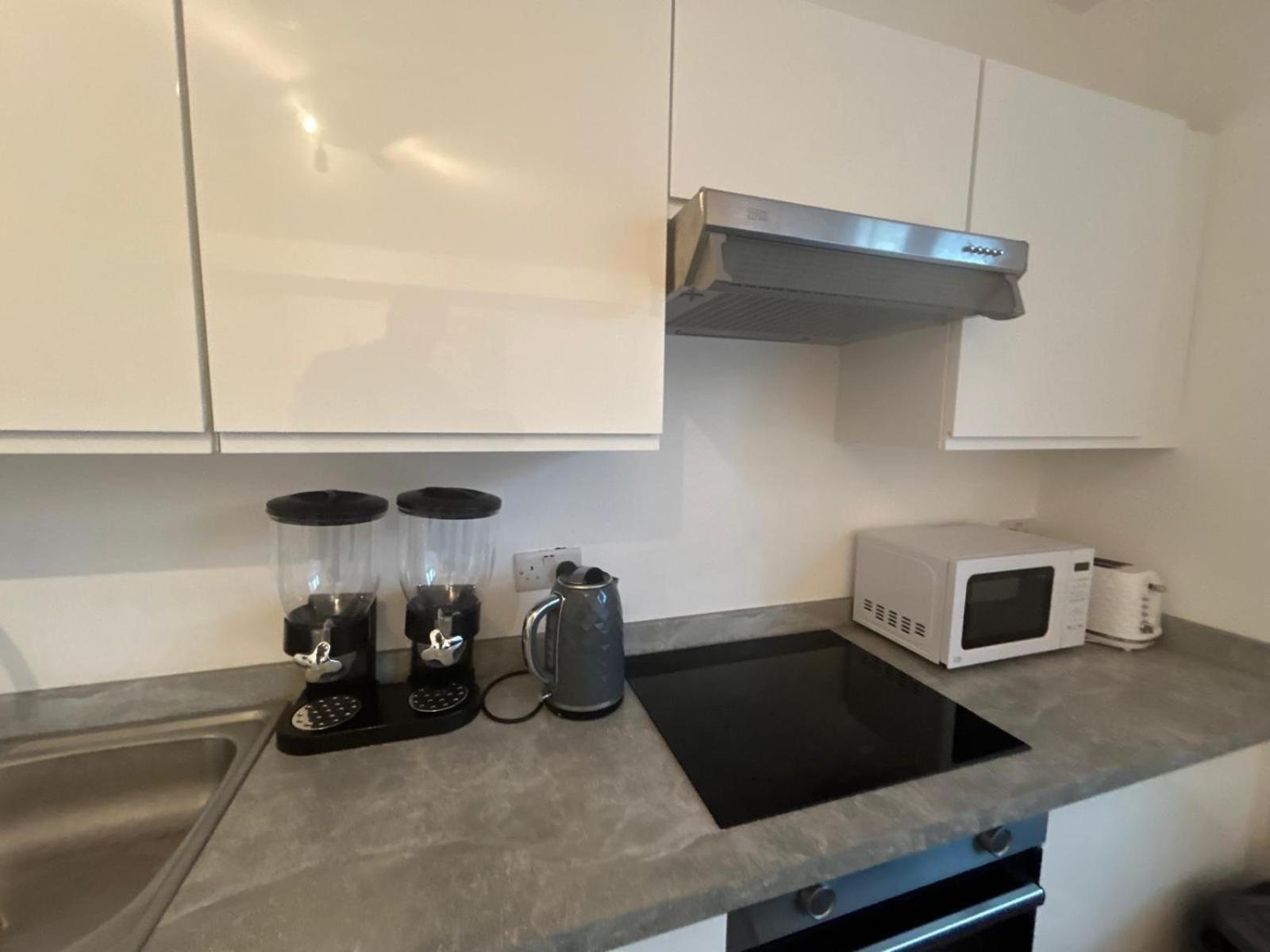 Cosy 2 Bed East * London