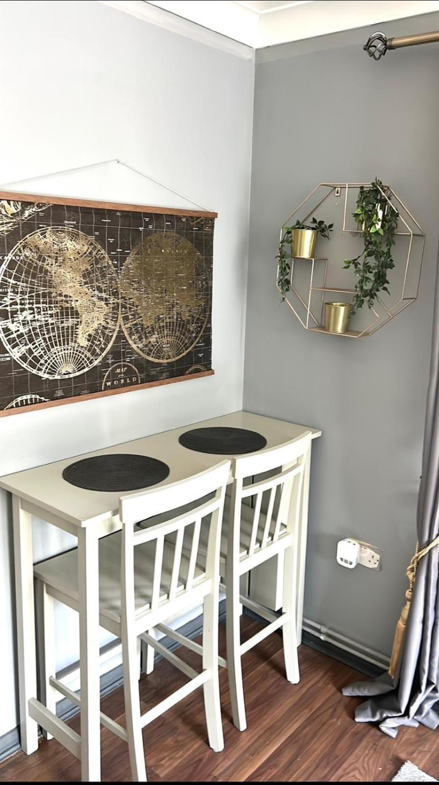 Cosy 2 Bed East Apartment London