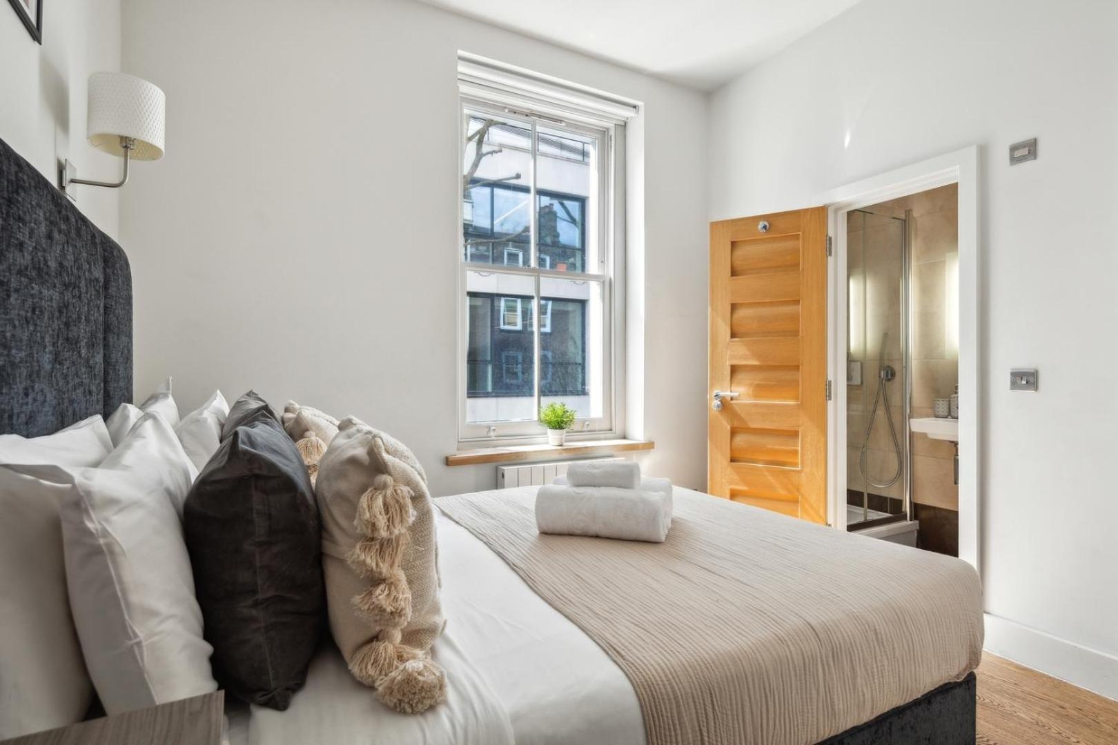 Bnbnook - Spacious 3br Near West End & Covent Garden * London