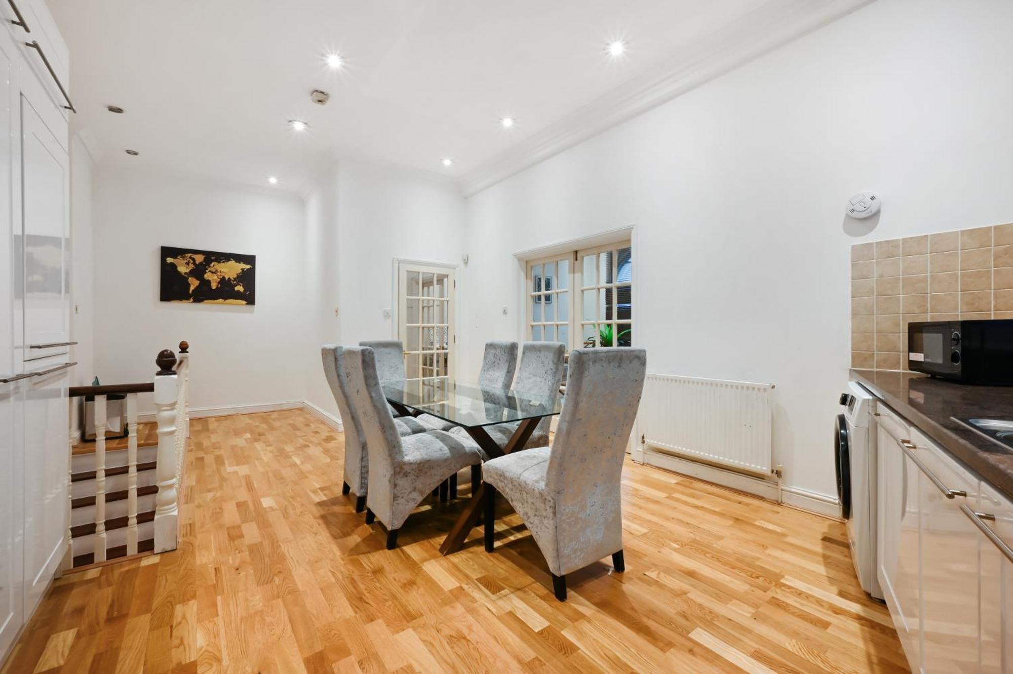 Fulham Unique & Large Flat With 2 Full En-suites