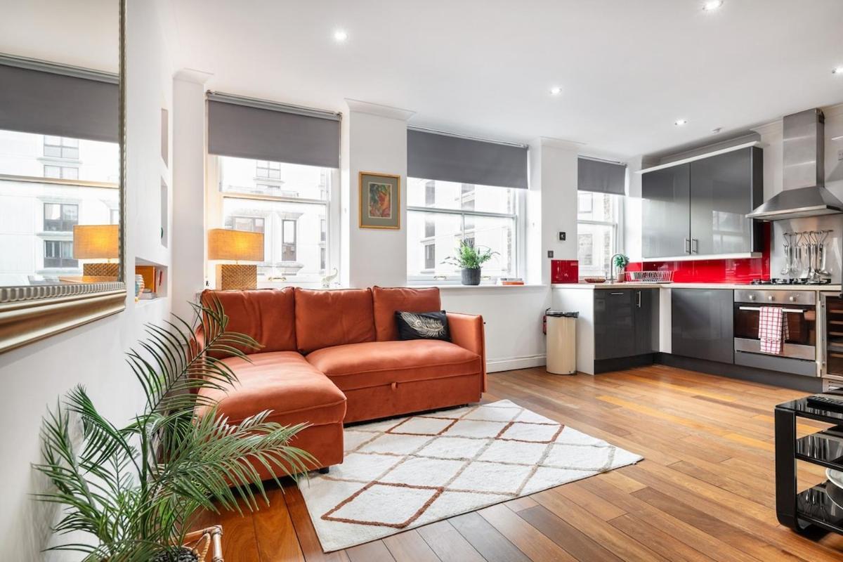 Charming Covent Garden, Air-con Sleeps 6