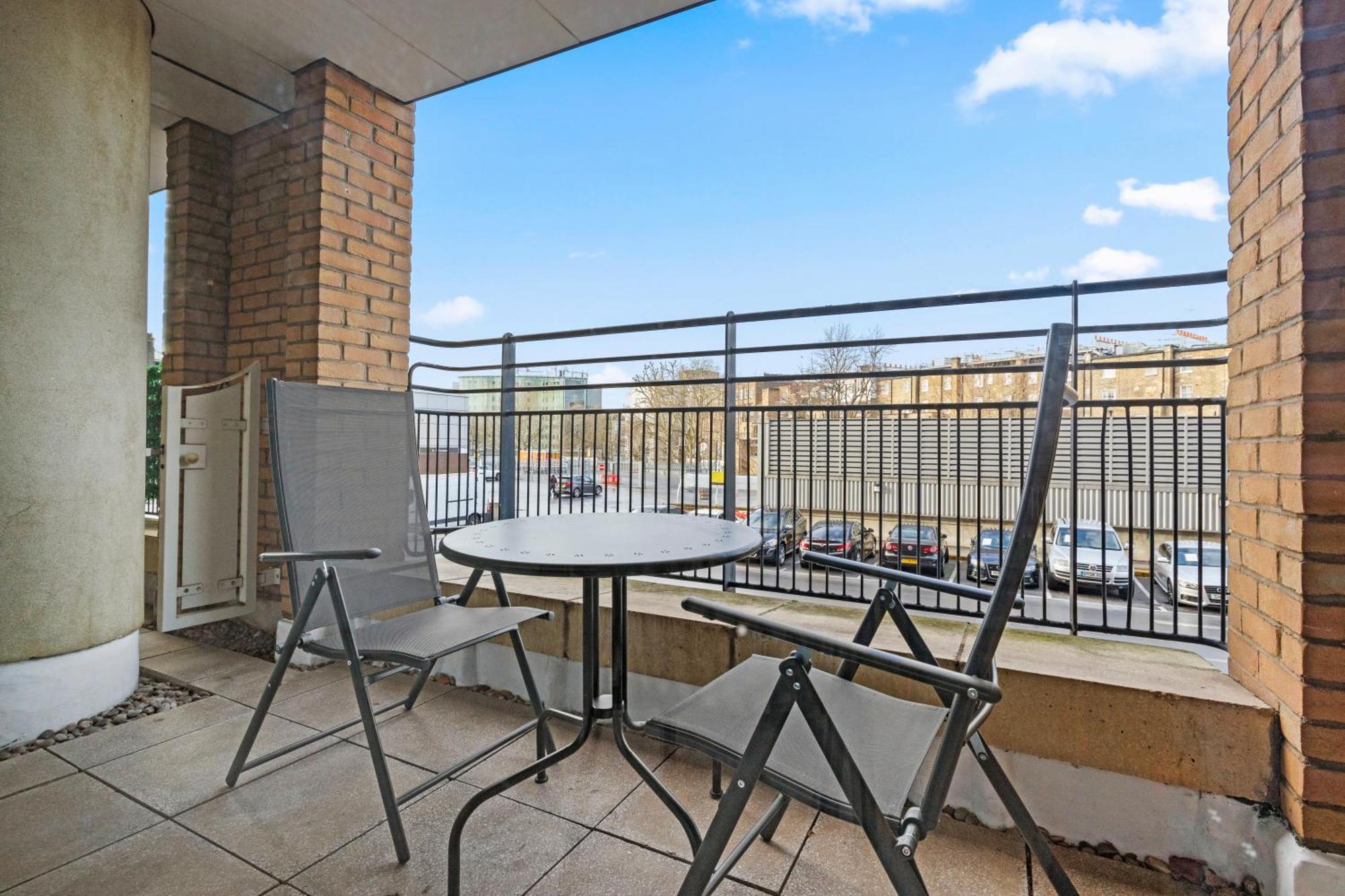 Londwell, Knightsbridge Luxury Balcony Penthouse London