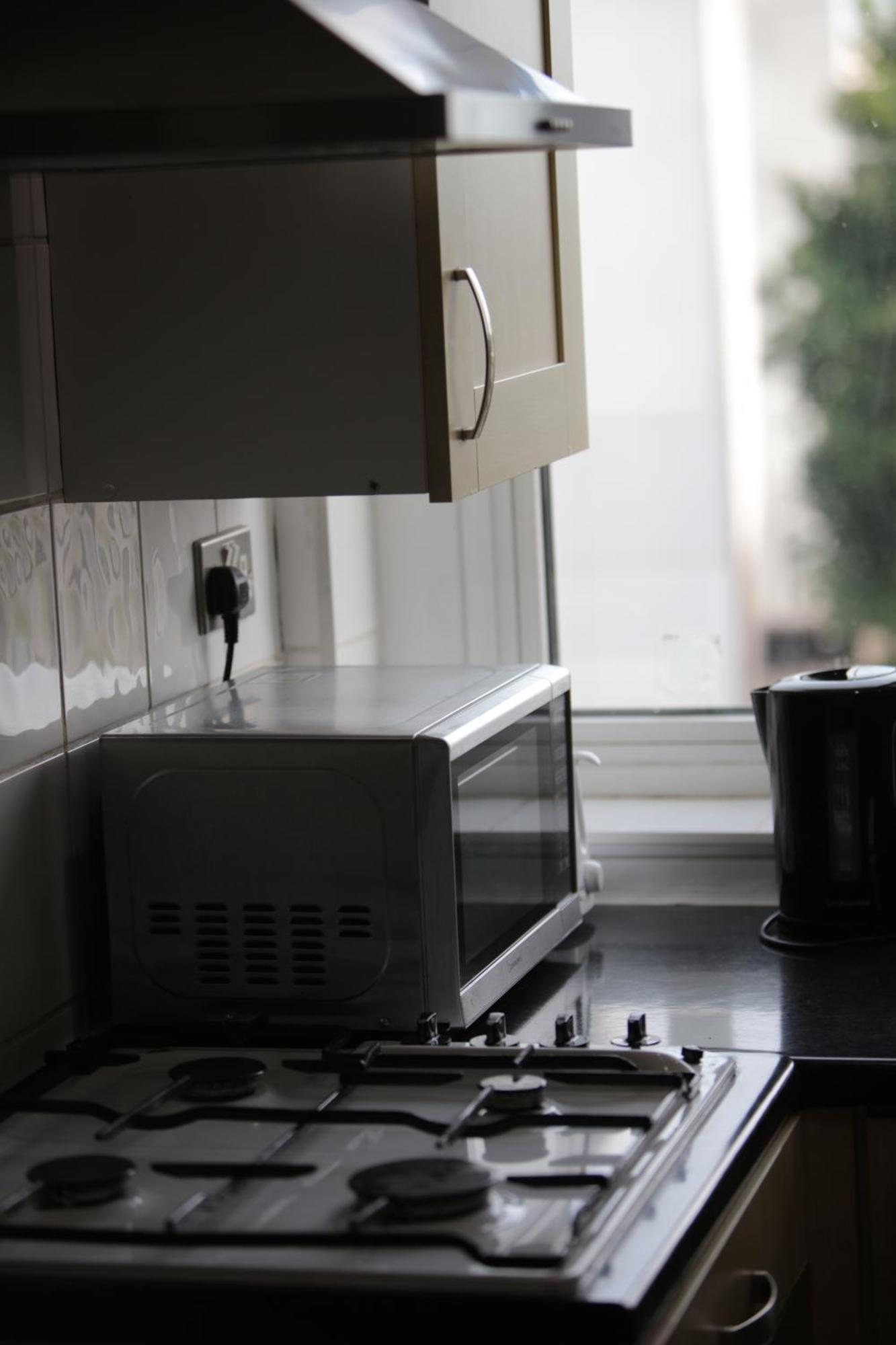 Homely Family Hideaway * London