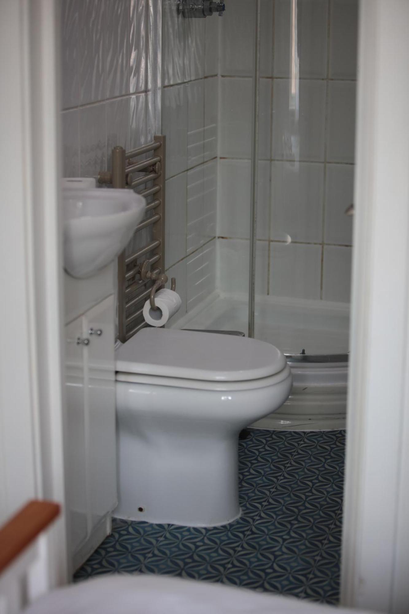 Homely Family Hideaway * London