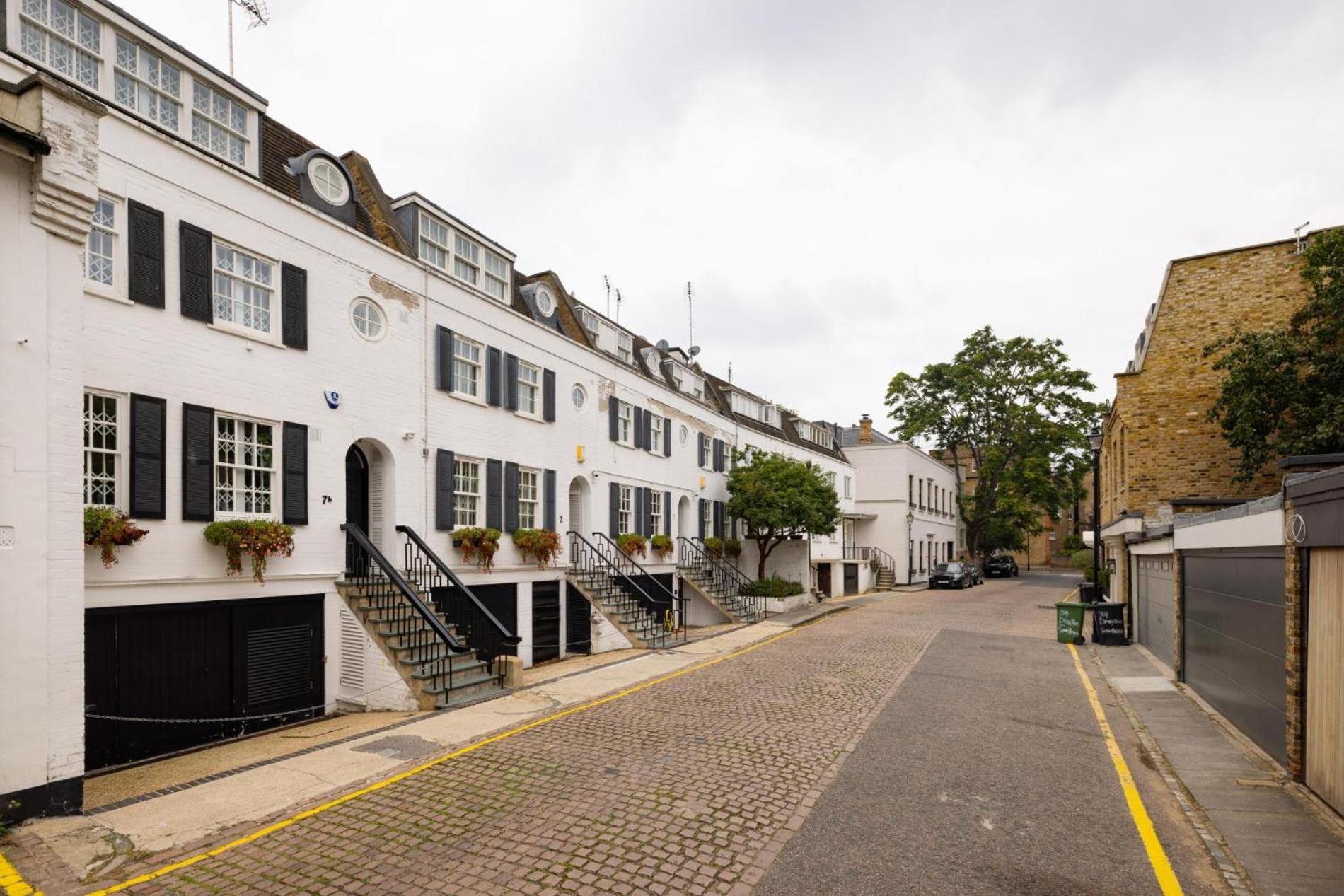 Apartment Lovers - Newly Refurbished 2 Bedroom In Chelsea London